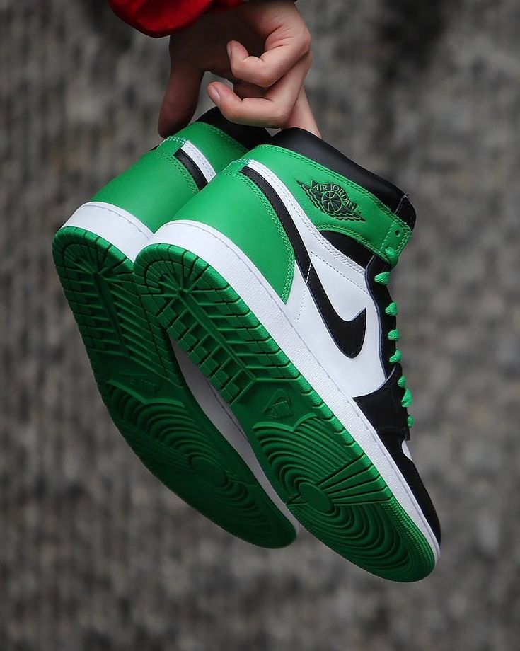 JORDAN 1 RETRO HIGH LUCKY GREEN U.A
