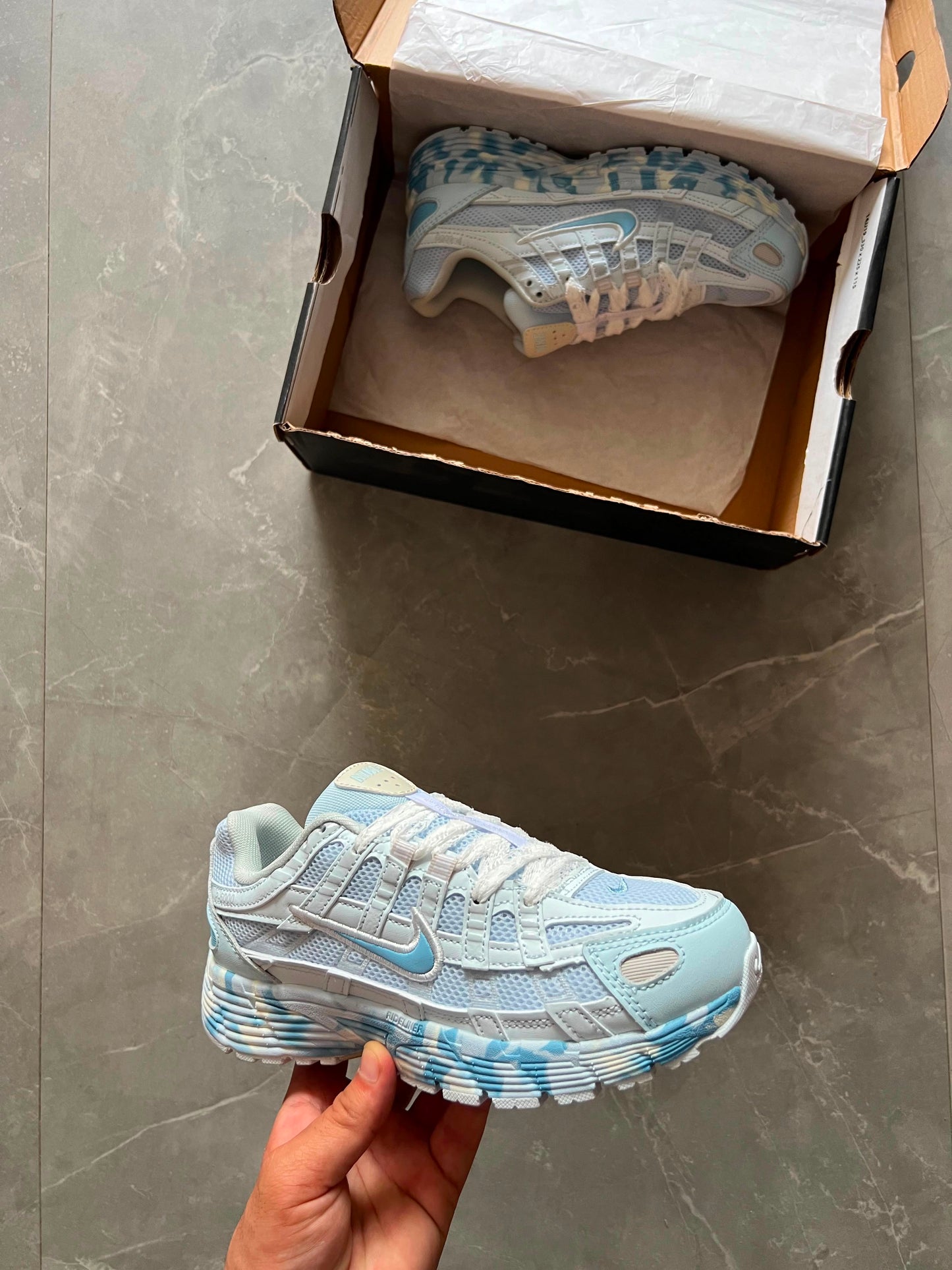 NIKE P 6000
