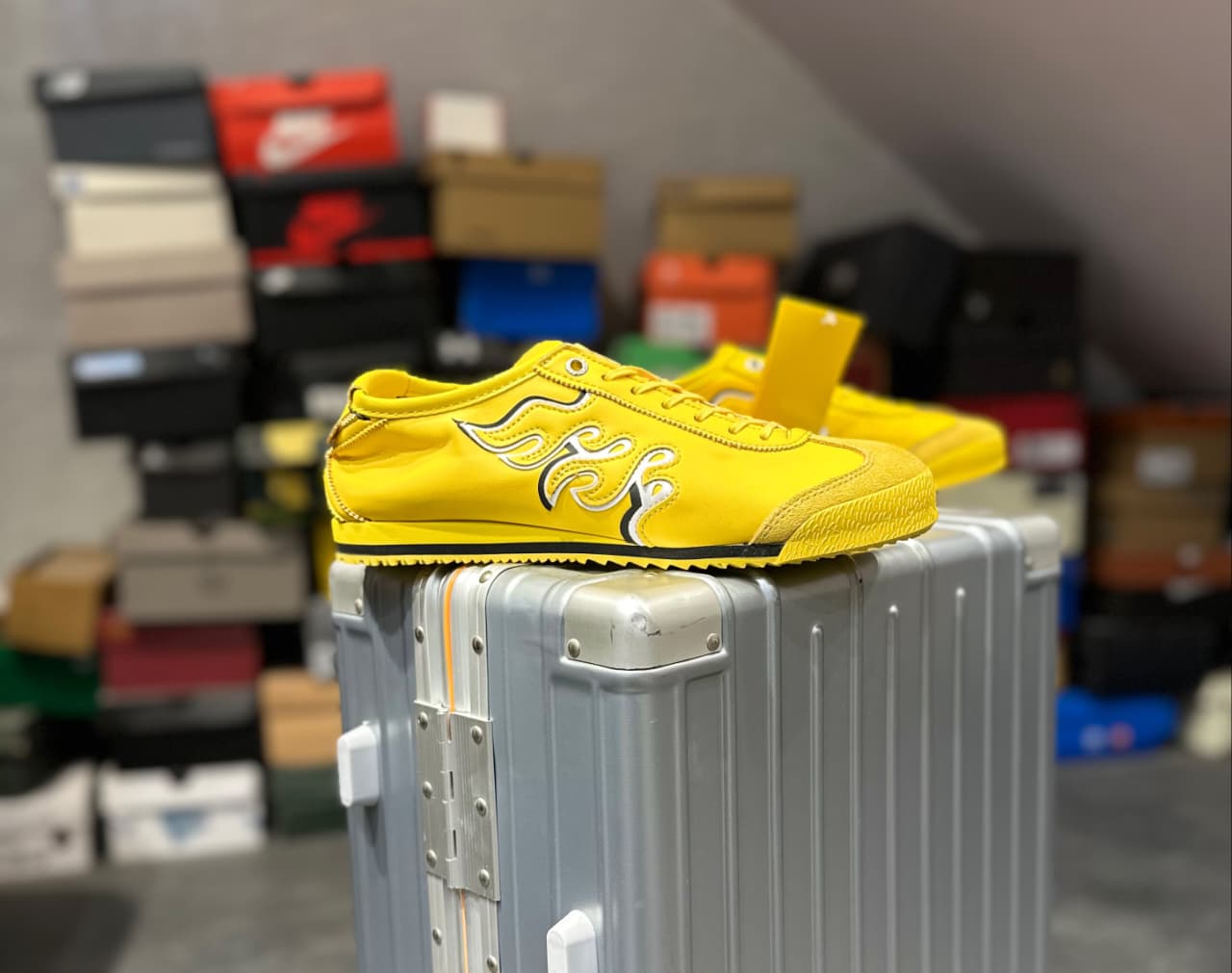ONITSUKA TIGER  SNEAKERS SD FIRE YELLOW