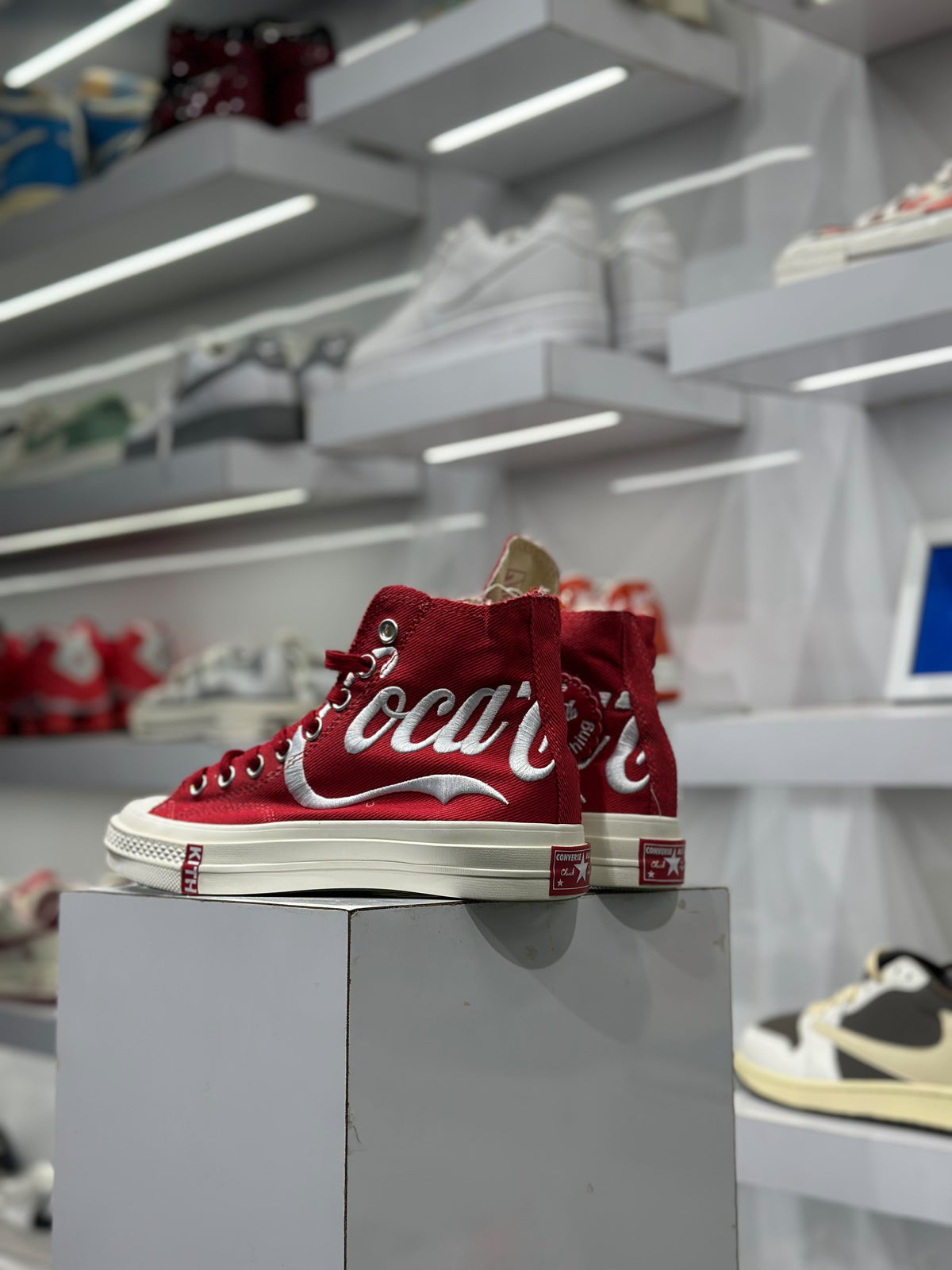 CONVERSE CHUCK 70S HI X KITH X COCO COLA RED
