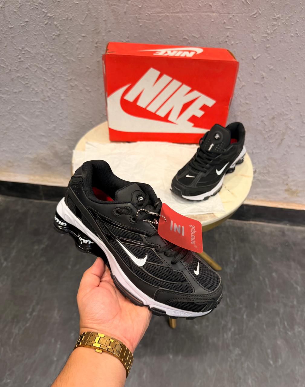 NIKE SHOX SUPREME OREO