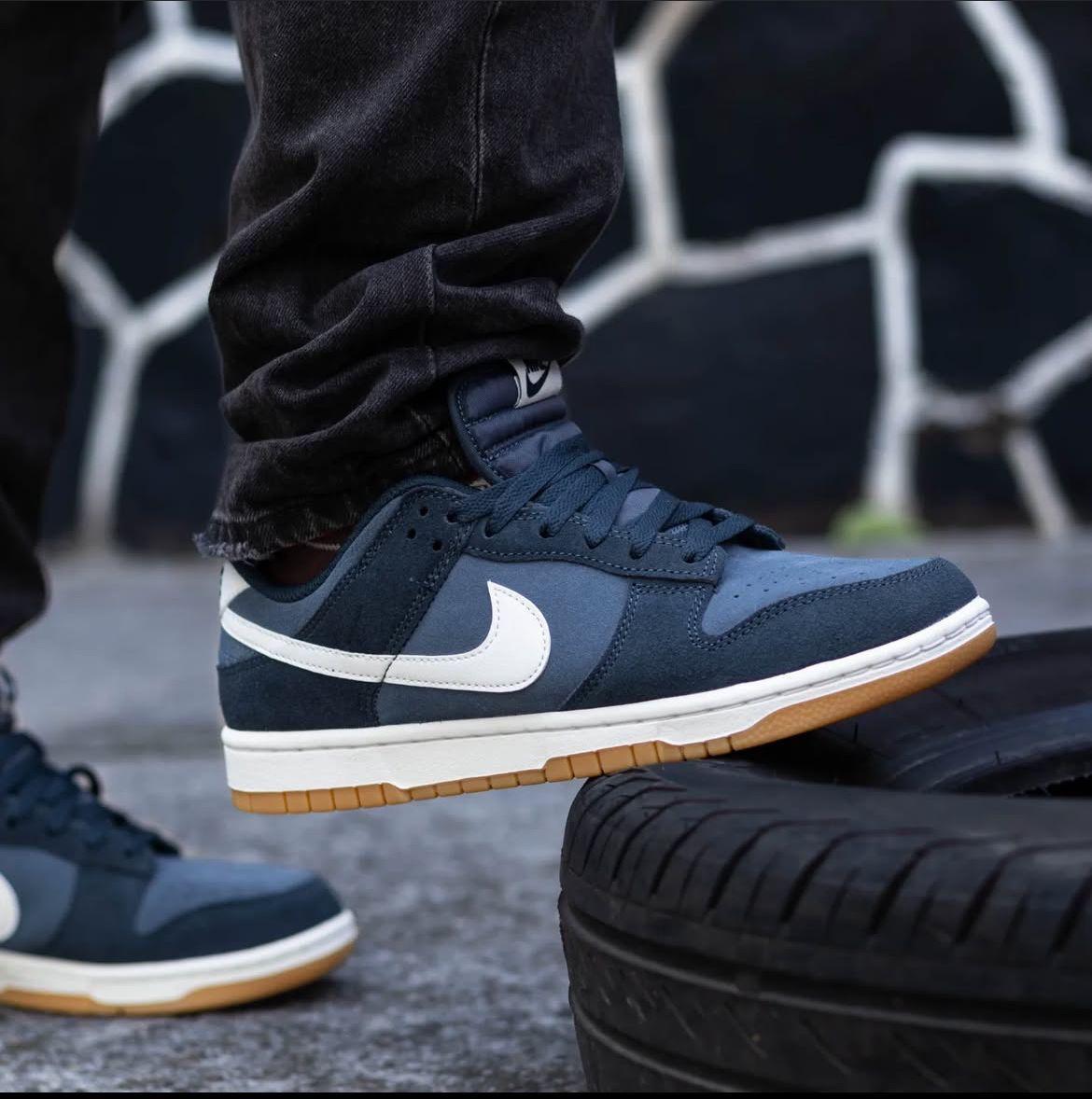 NIKE SB DUNK LOW MONSOON NAVY BLUE