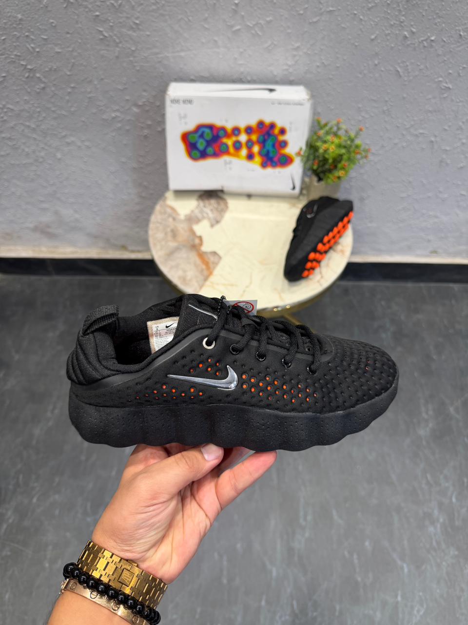 NIKE MID 002 BLACK