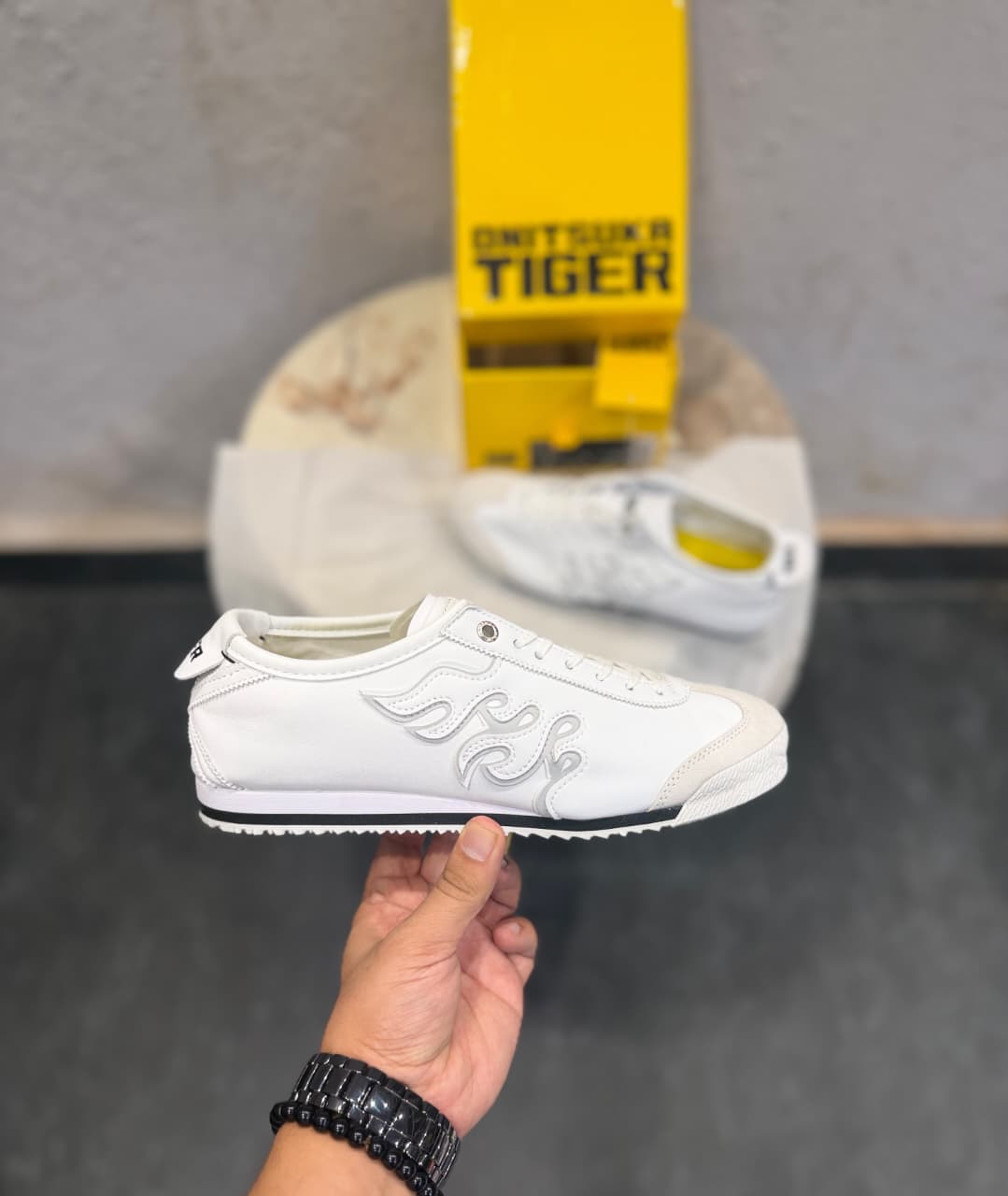 ONITSUKA TIGER SPEAKERS SD FIRE WHITE