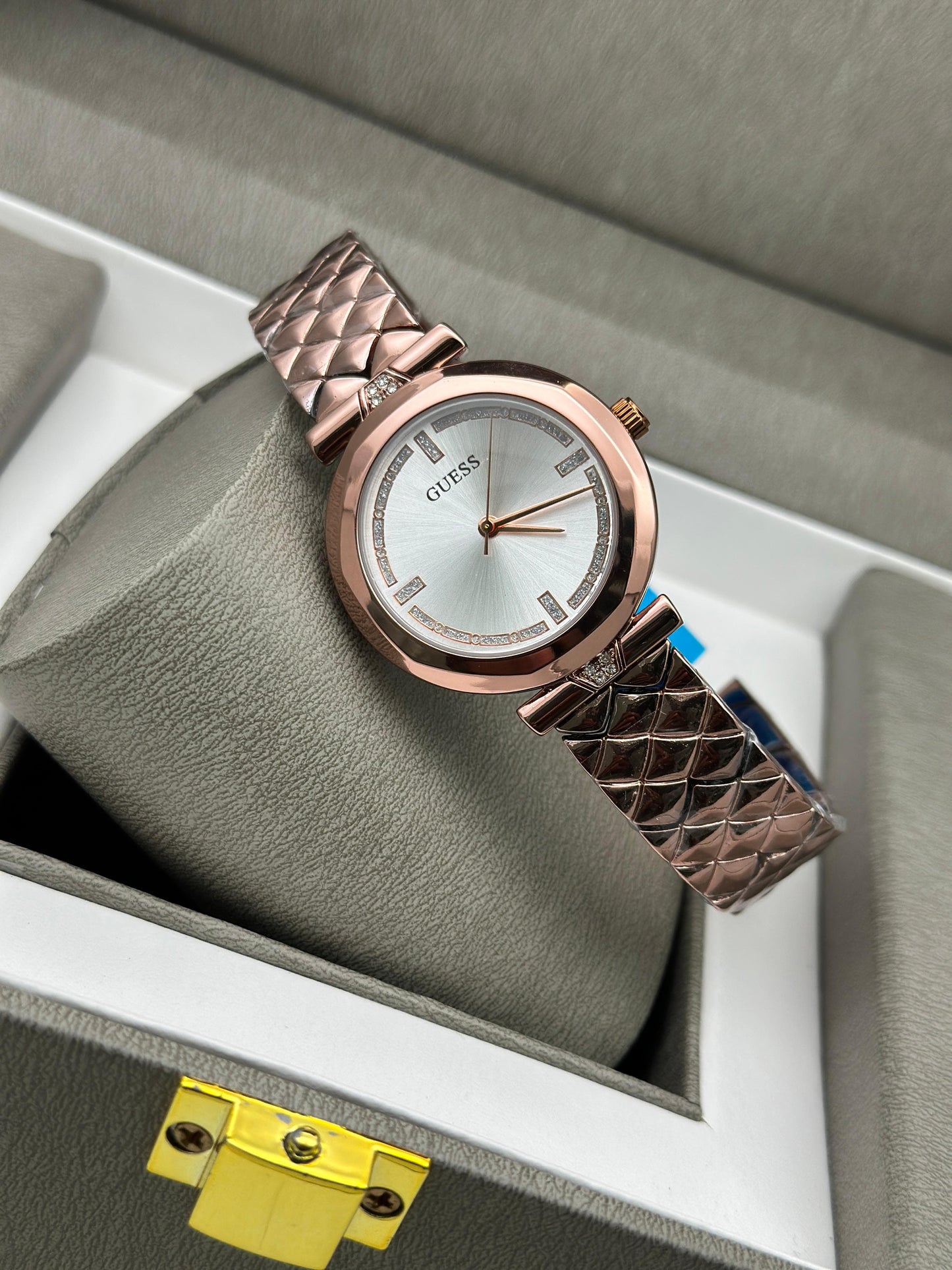 LADIES WATCH