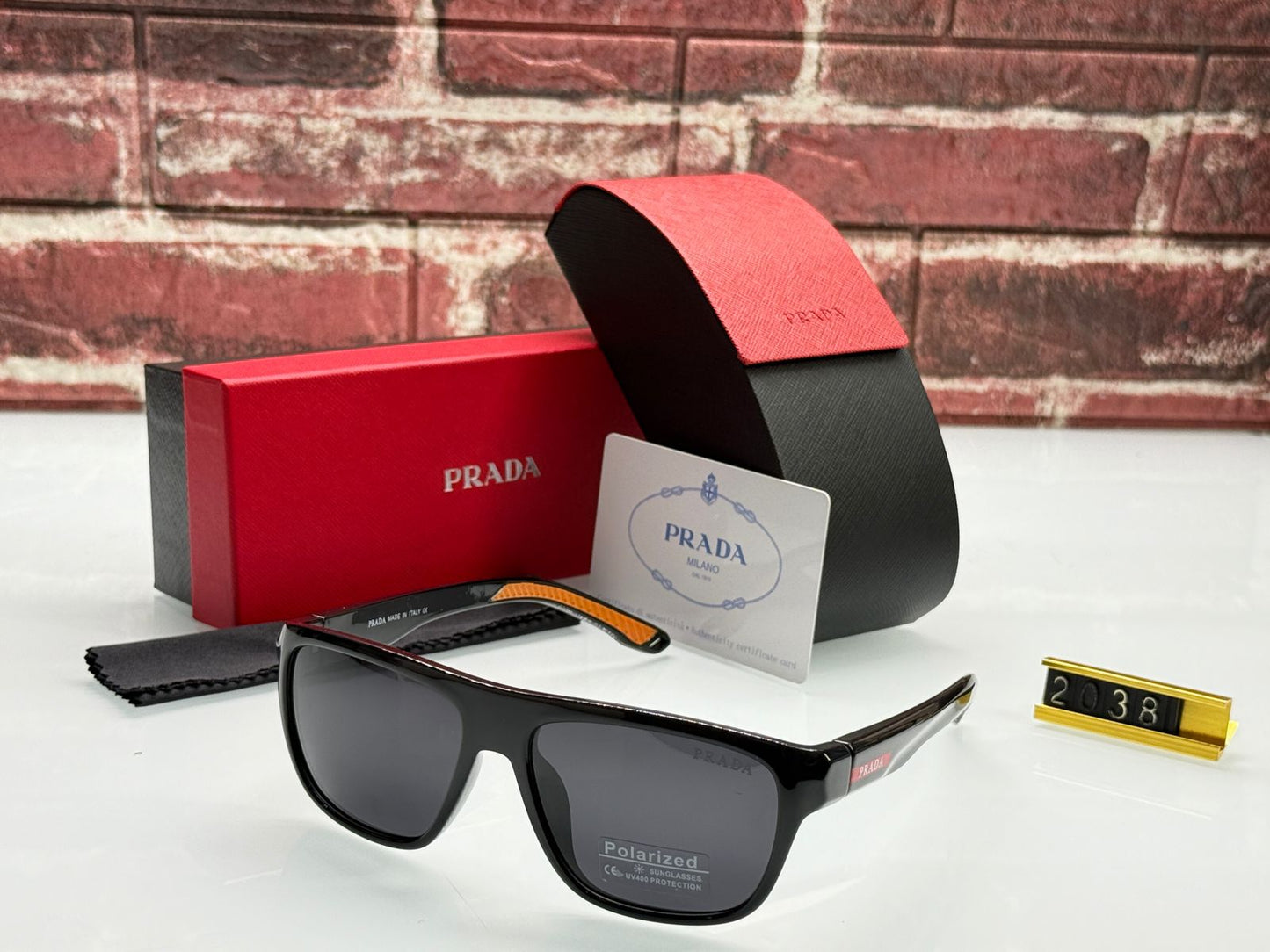 PRADA POLARIZED LENS SUNGLASS