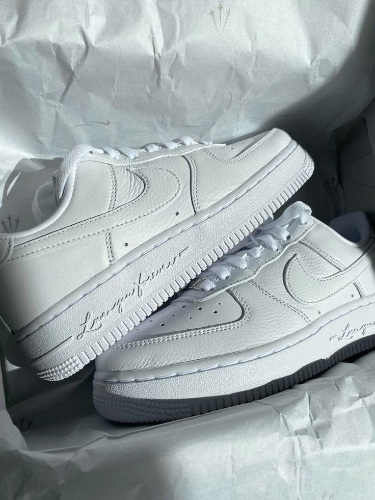 NIKE AIRFORCE 1 LOW X NOCTA
