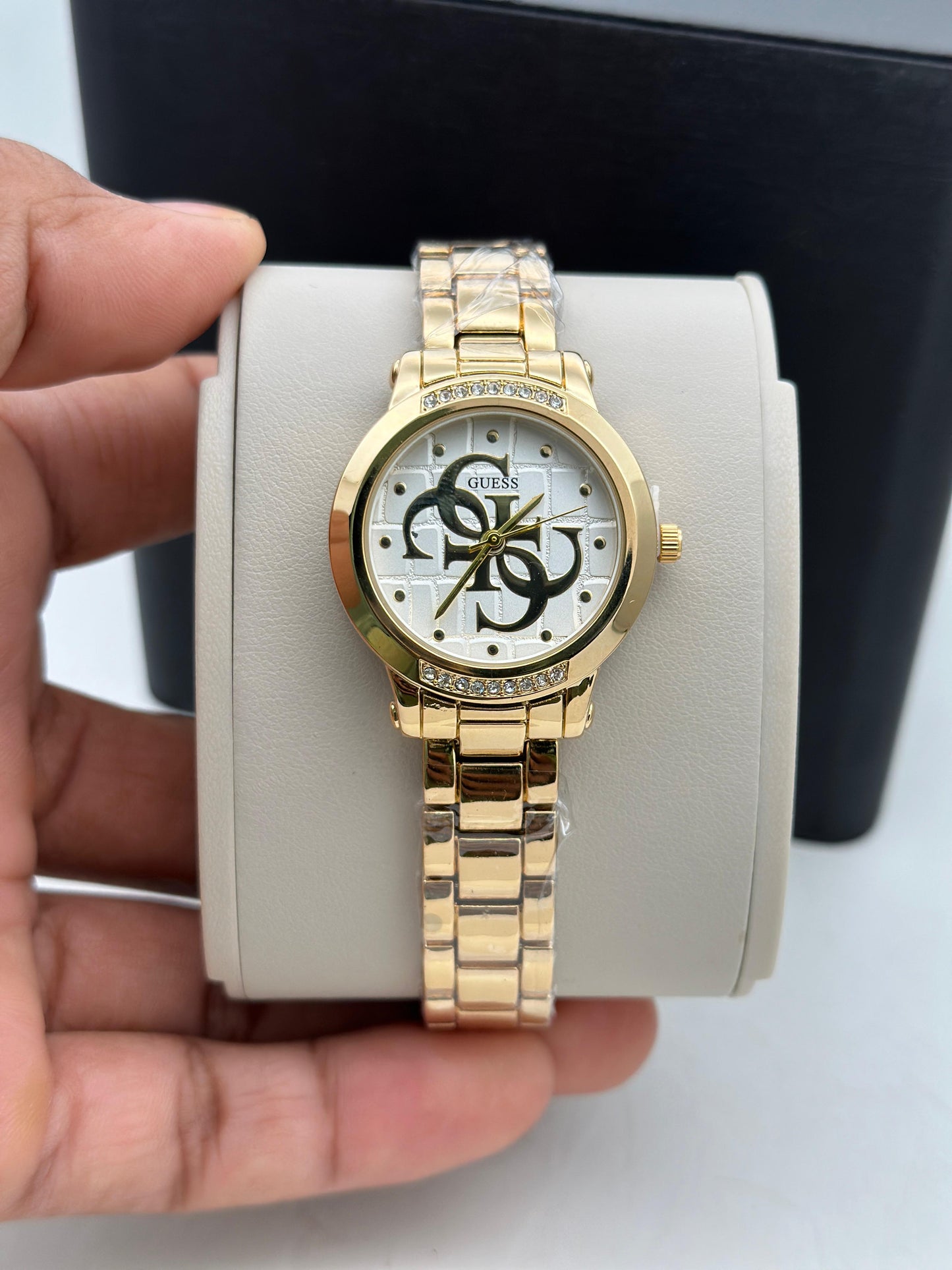GUESS LADIES WATCH