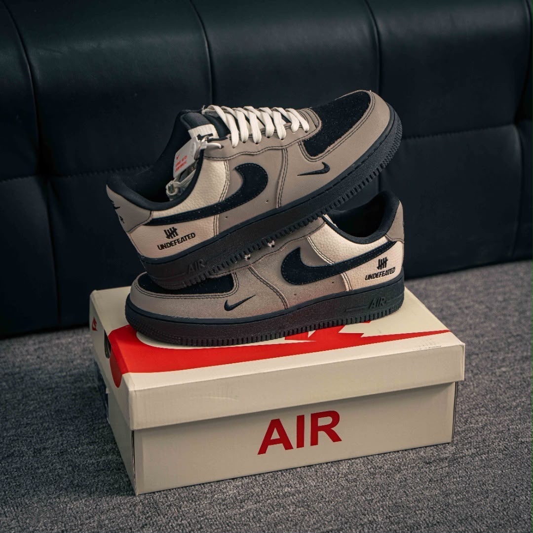 NIKE AIRFORCE 1 07 UNDEFEATED