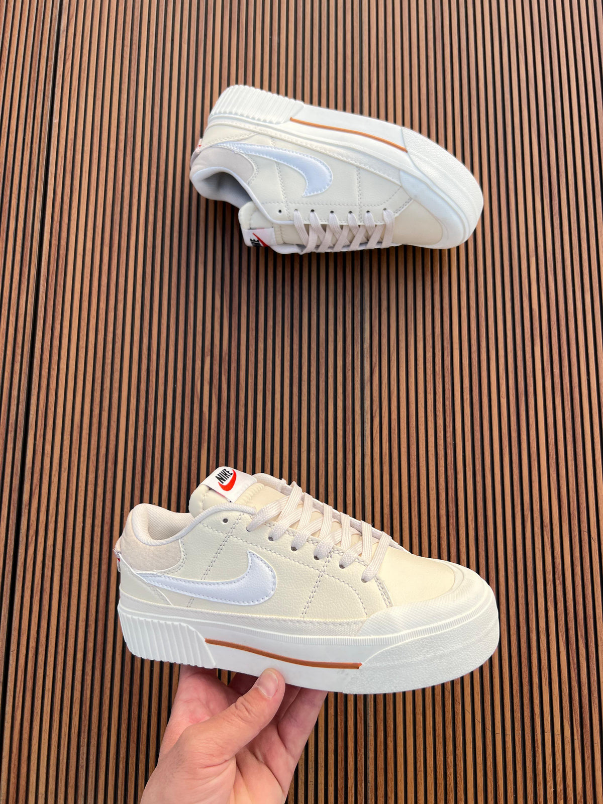 NIKE COURT LEGACY LIFT SNEAKERS