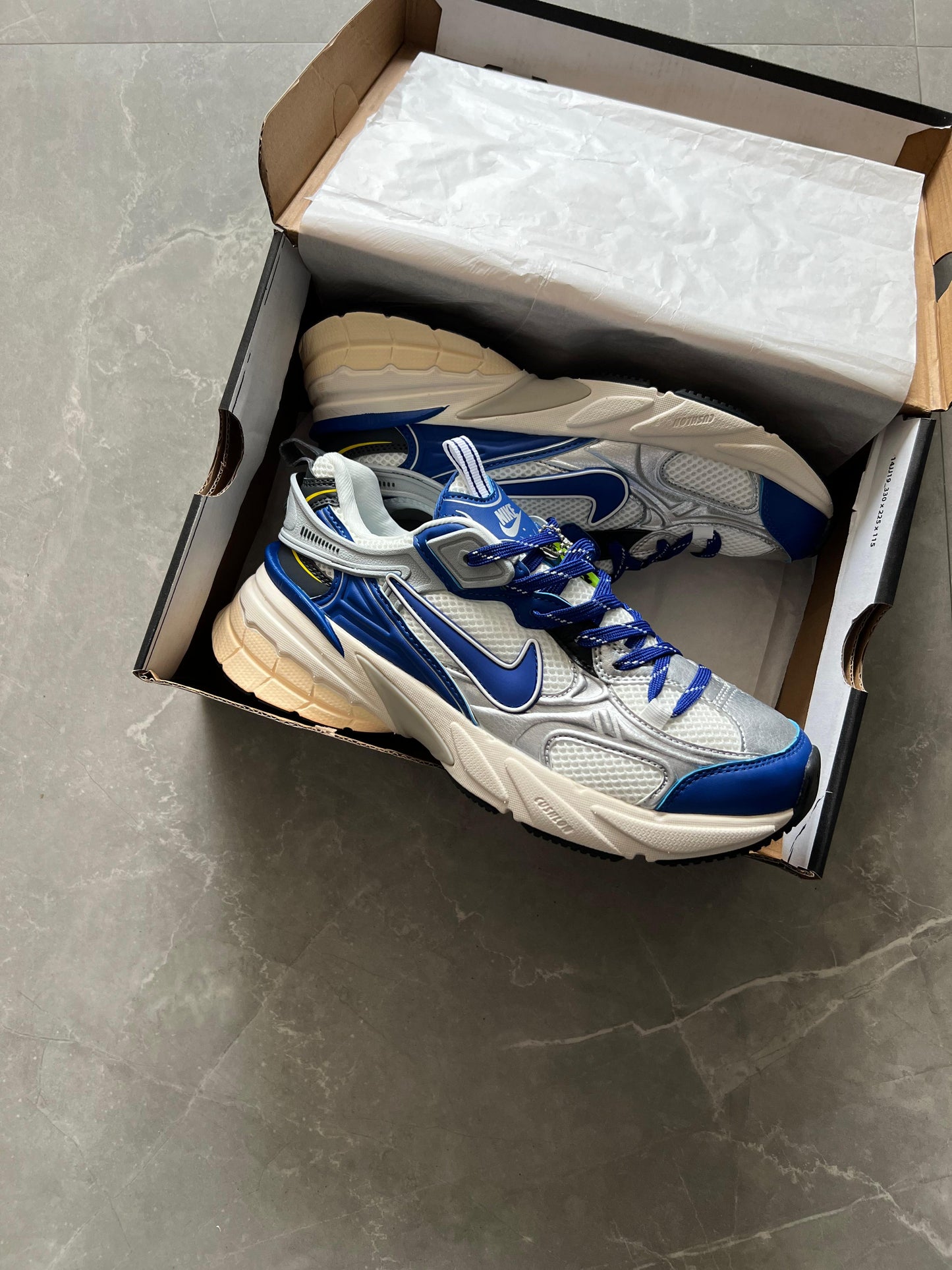 NIKE RUN V2K 2026