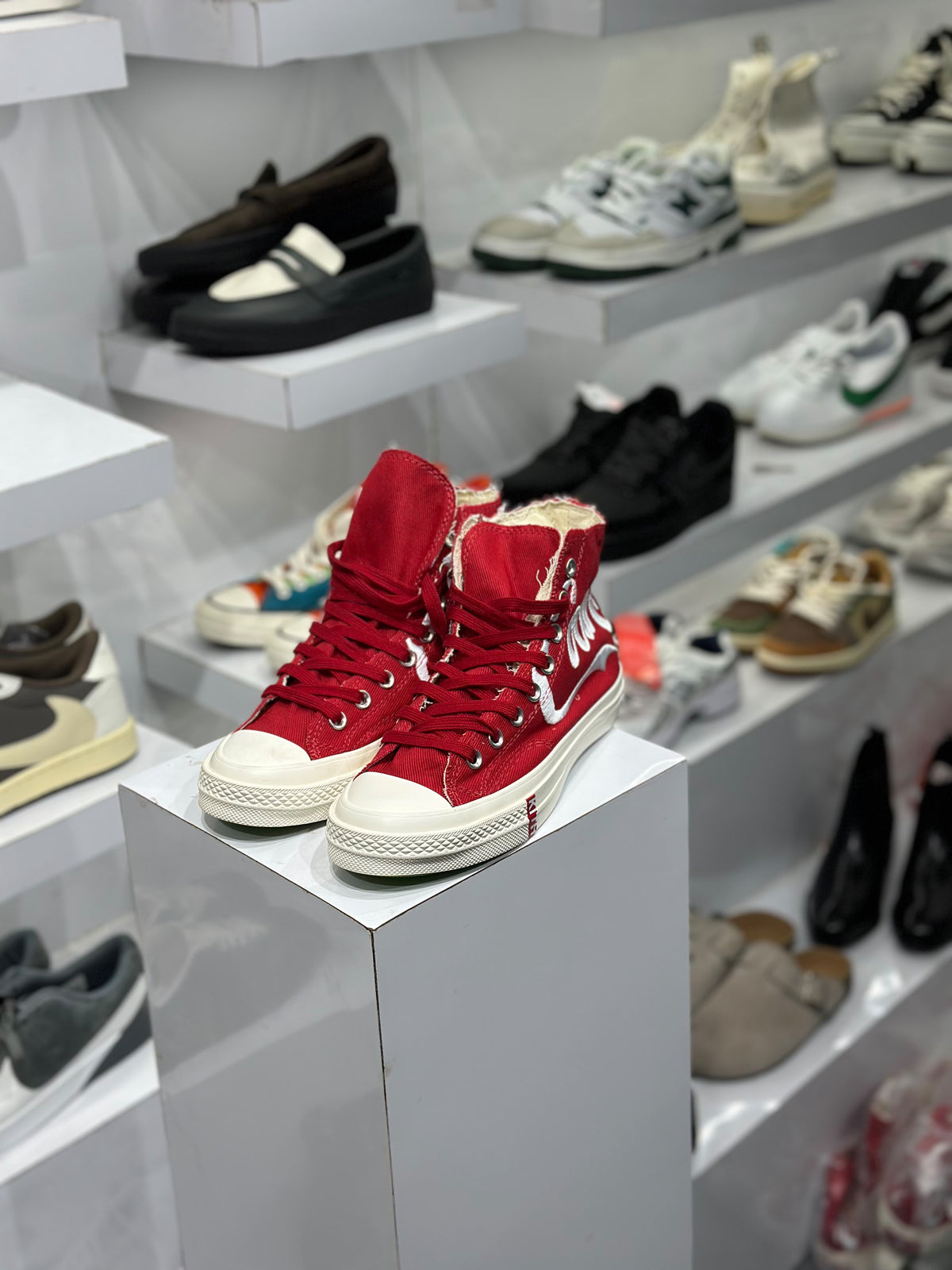 CONVERSE CHUCK 70S HI X KITH X COCO COLA RED