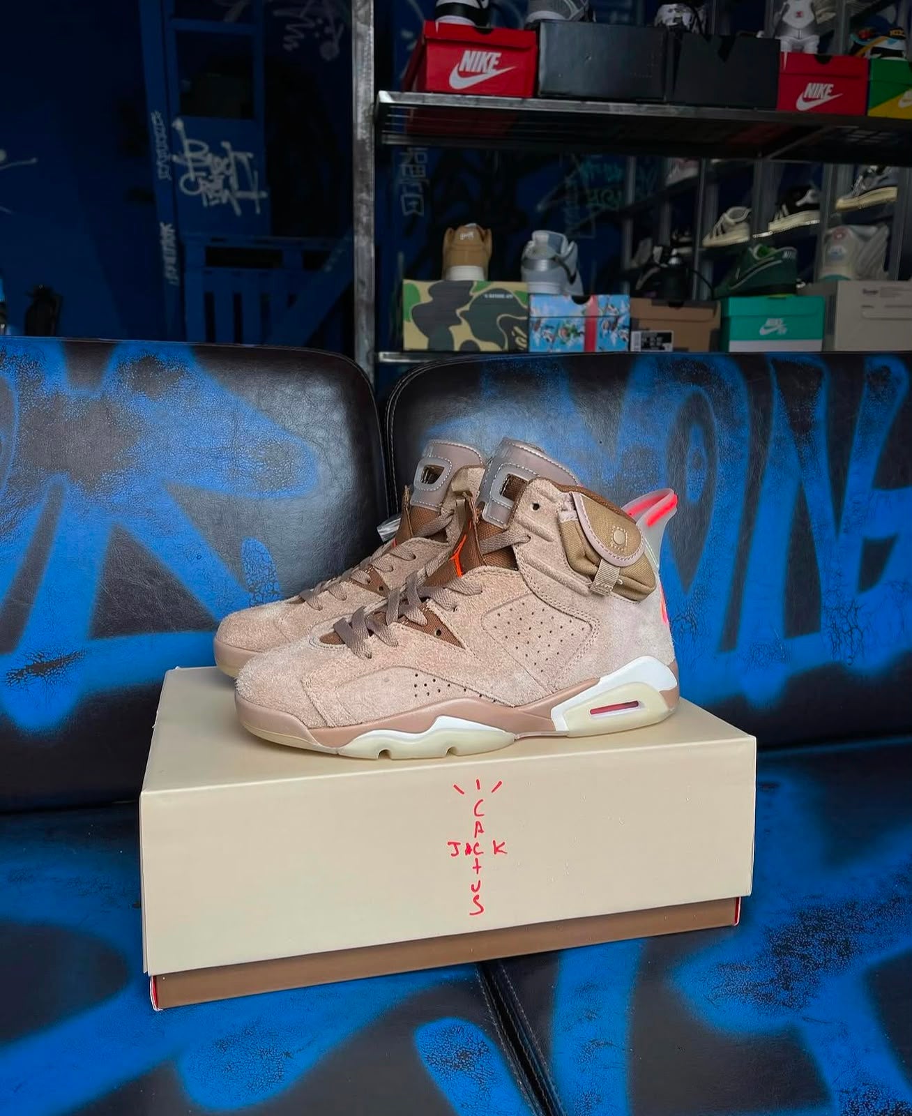 NIKE AIR JORDAN 6 RETRO TRAVIS SCOTT BRITISH KHAKI