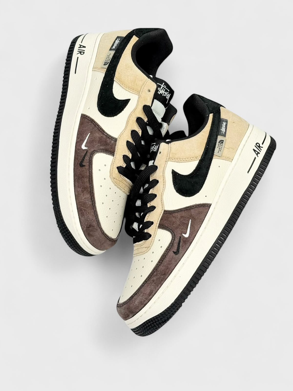 NIKE AIRFORCE 1 THE NORTH FACE