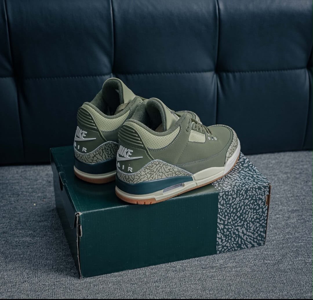 NIKE AIR JORDAN RETRO 3 MEDIUM OLIVE