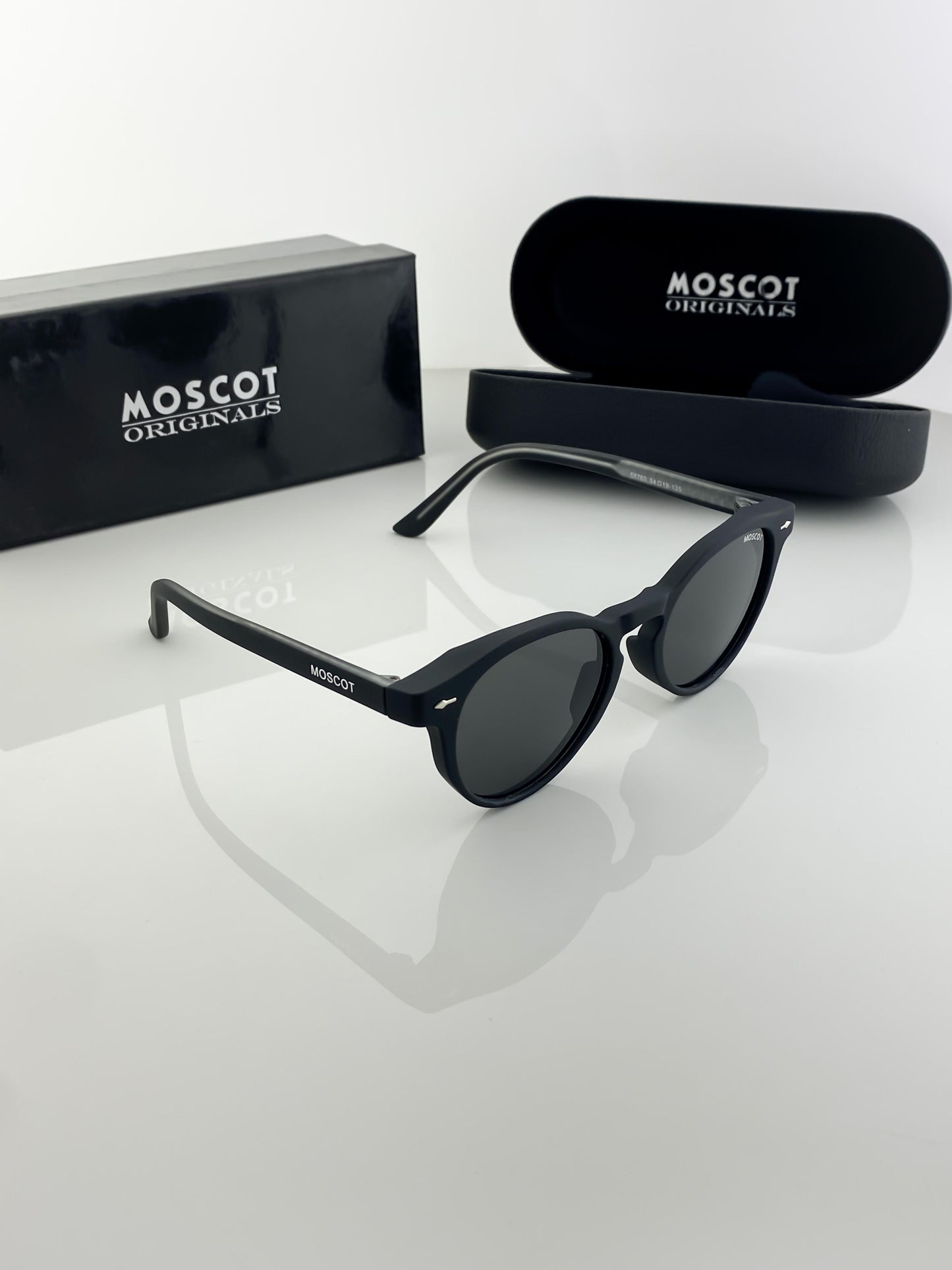 MOSCOT BLACK SUNGLASSES