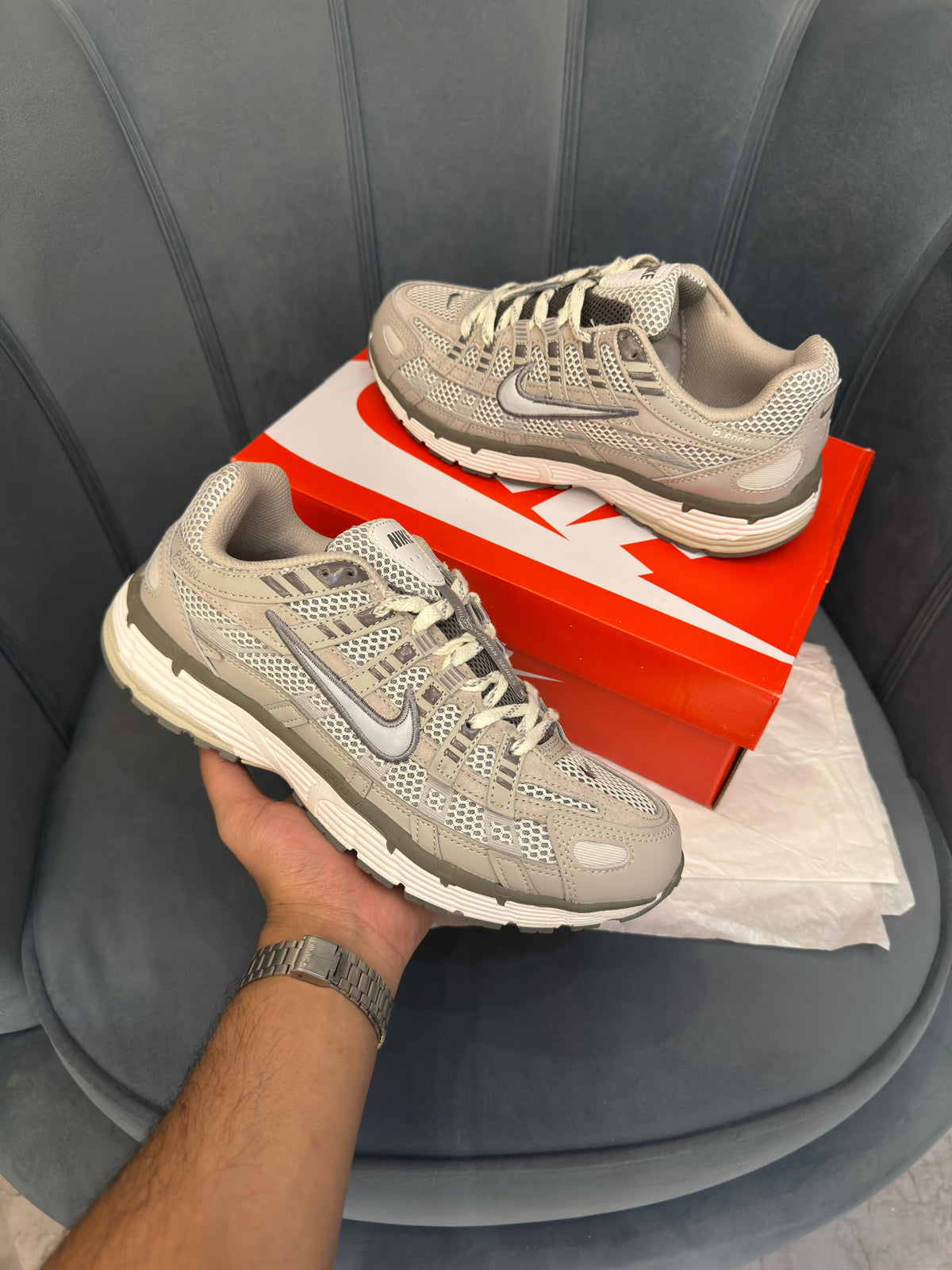 NIKE P 6000 TRAINER METALLIC GREY