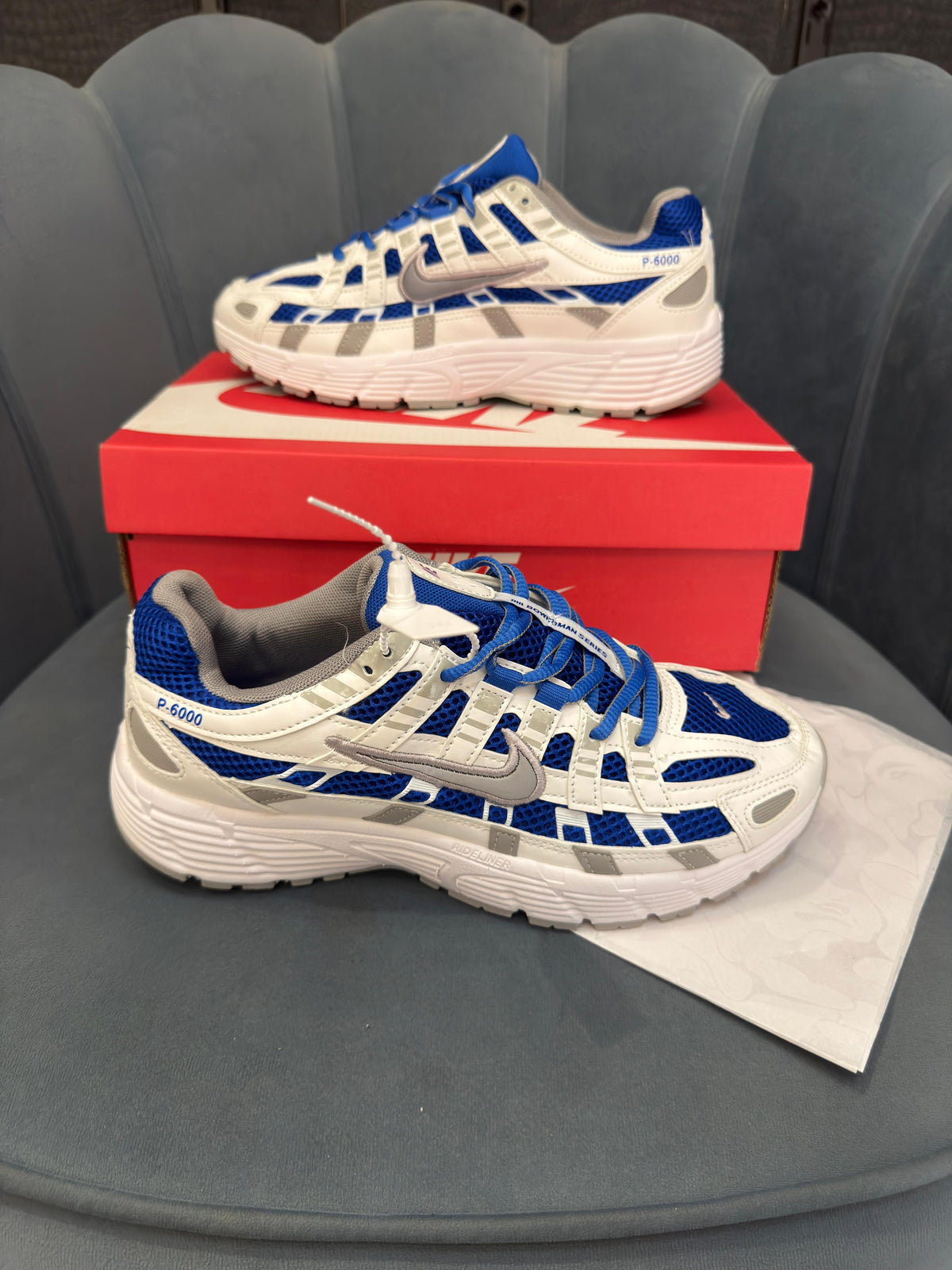 NIKE P 6000 TRAINER METALLIC ROYAL BLUE
