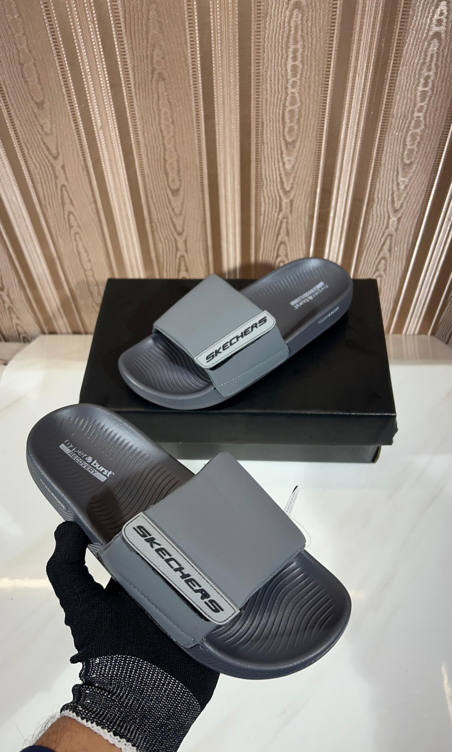 SKETCHERS HYPER BURST SLIDES