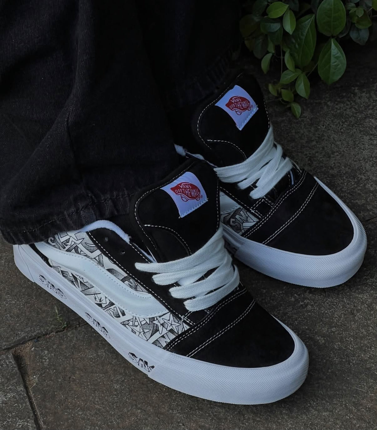VANS OLD SKOOL KNU X SNS LTD EDTN