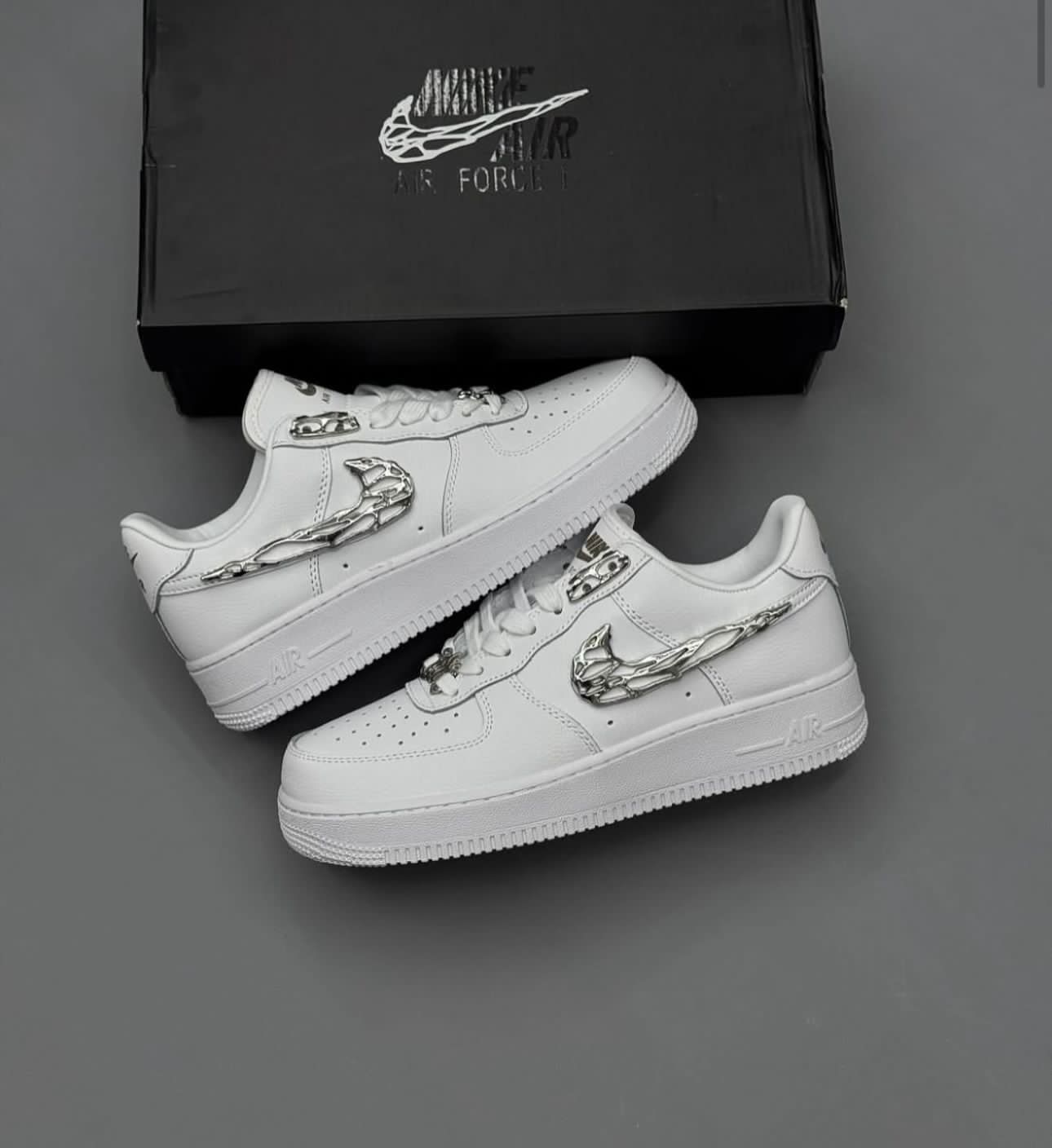 NIKE AIRFORCE 1 MOLTEN METAL