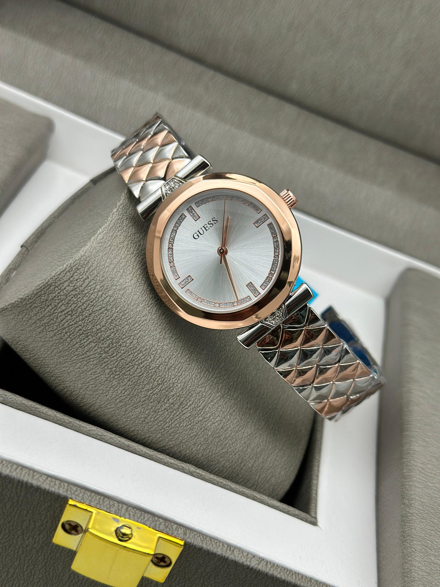LADIES WATCH