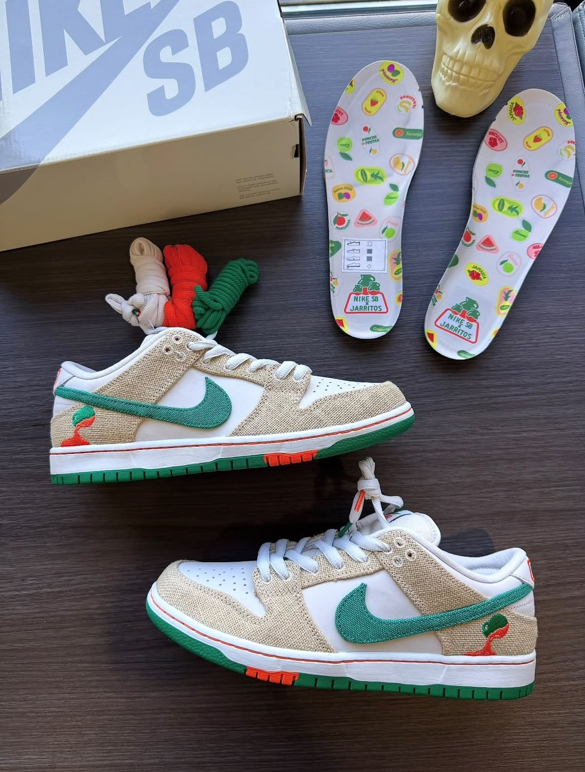 NIKE SB DUNK LOW JARRITOS