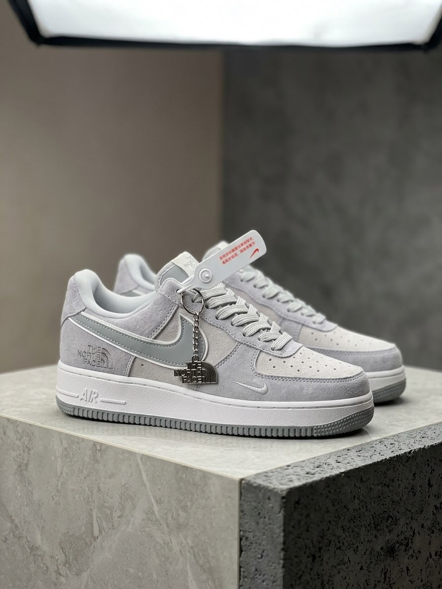 NIKE AIR FORCE 1 LOW X THE NORTH FASE SUEDE