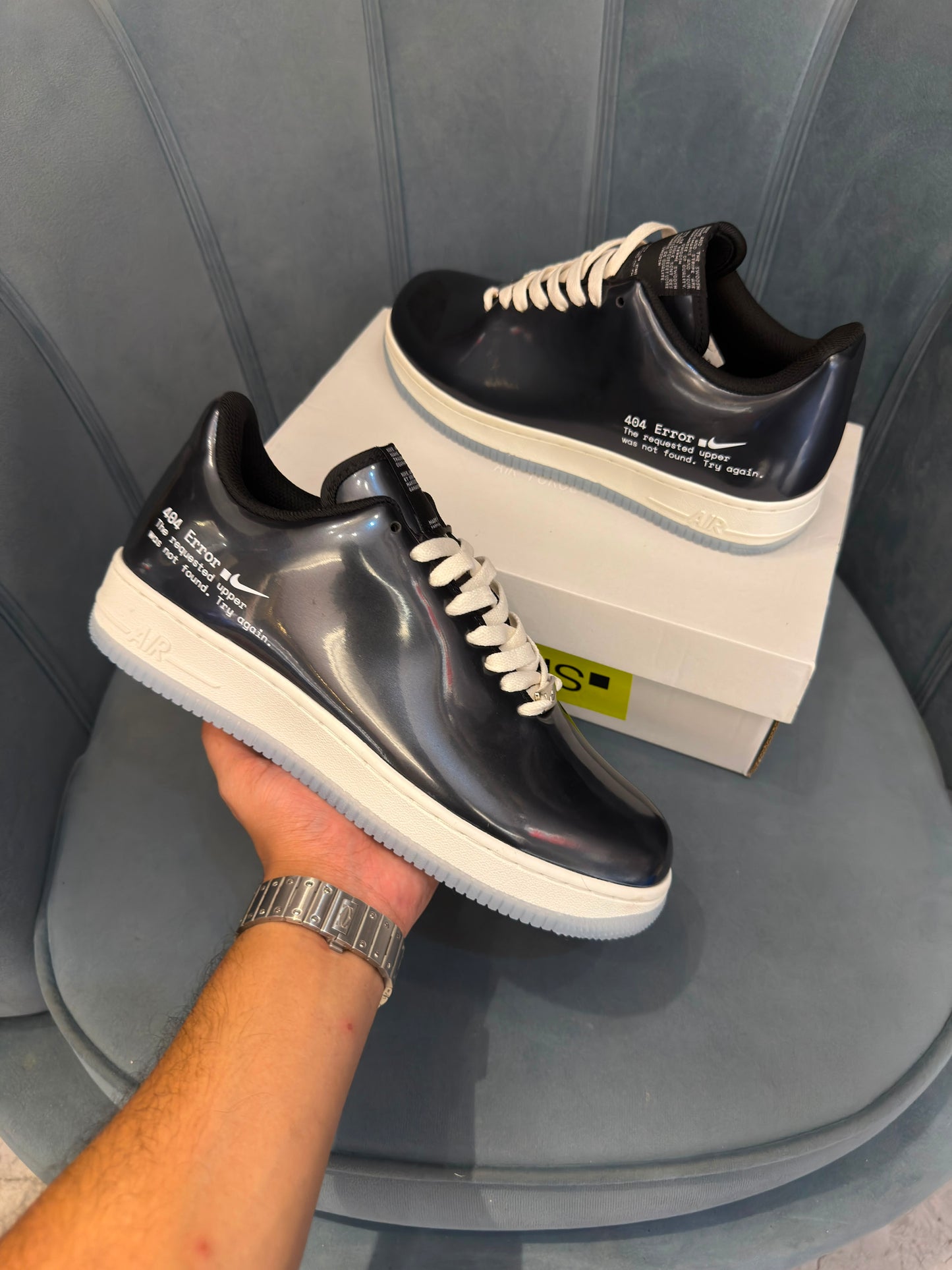 NIKE AIRFORCE ONE SWOOSH ERROR  BLACK