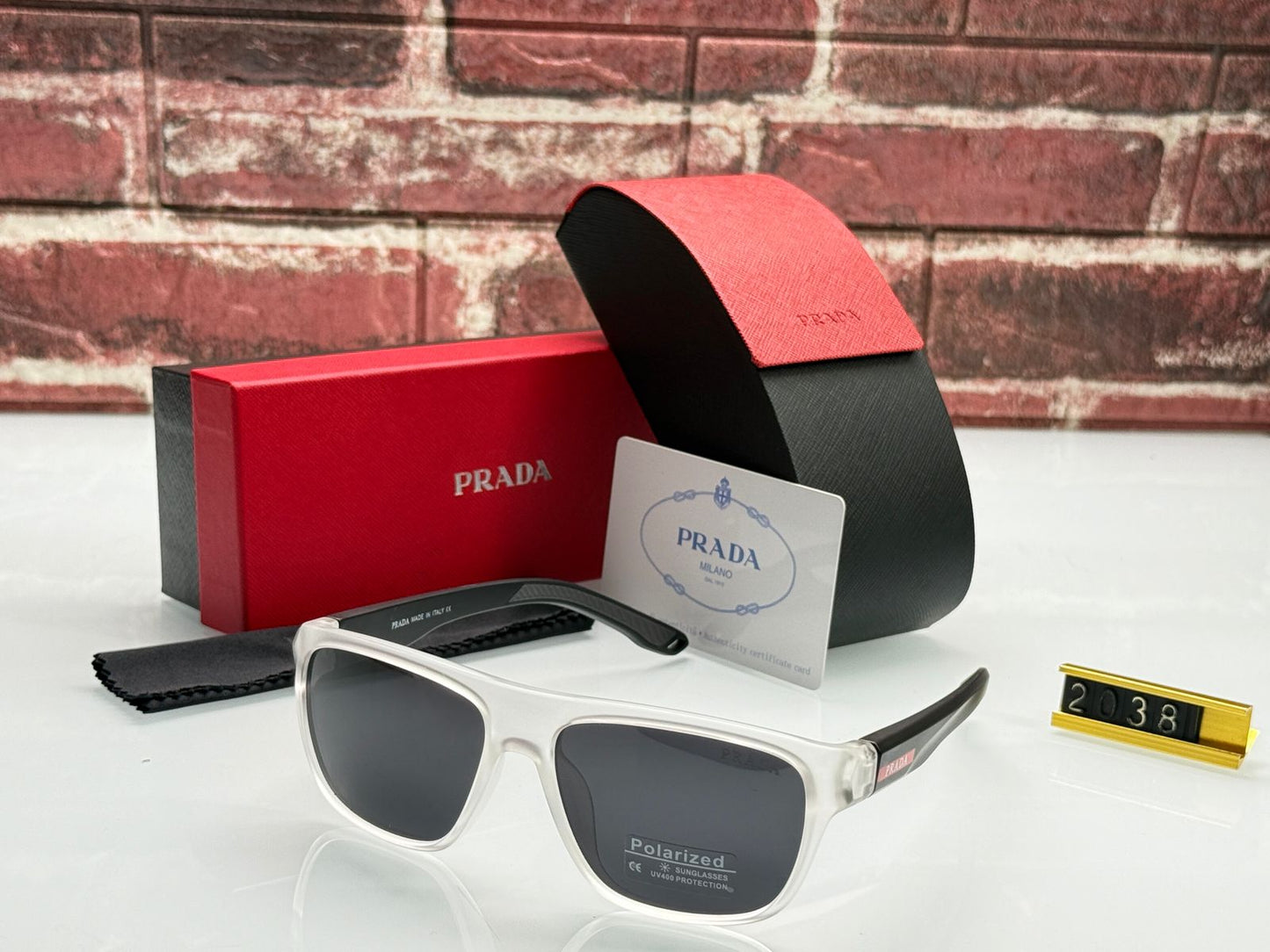 PRADA POLARIZED LENS SUNGLASS