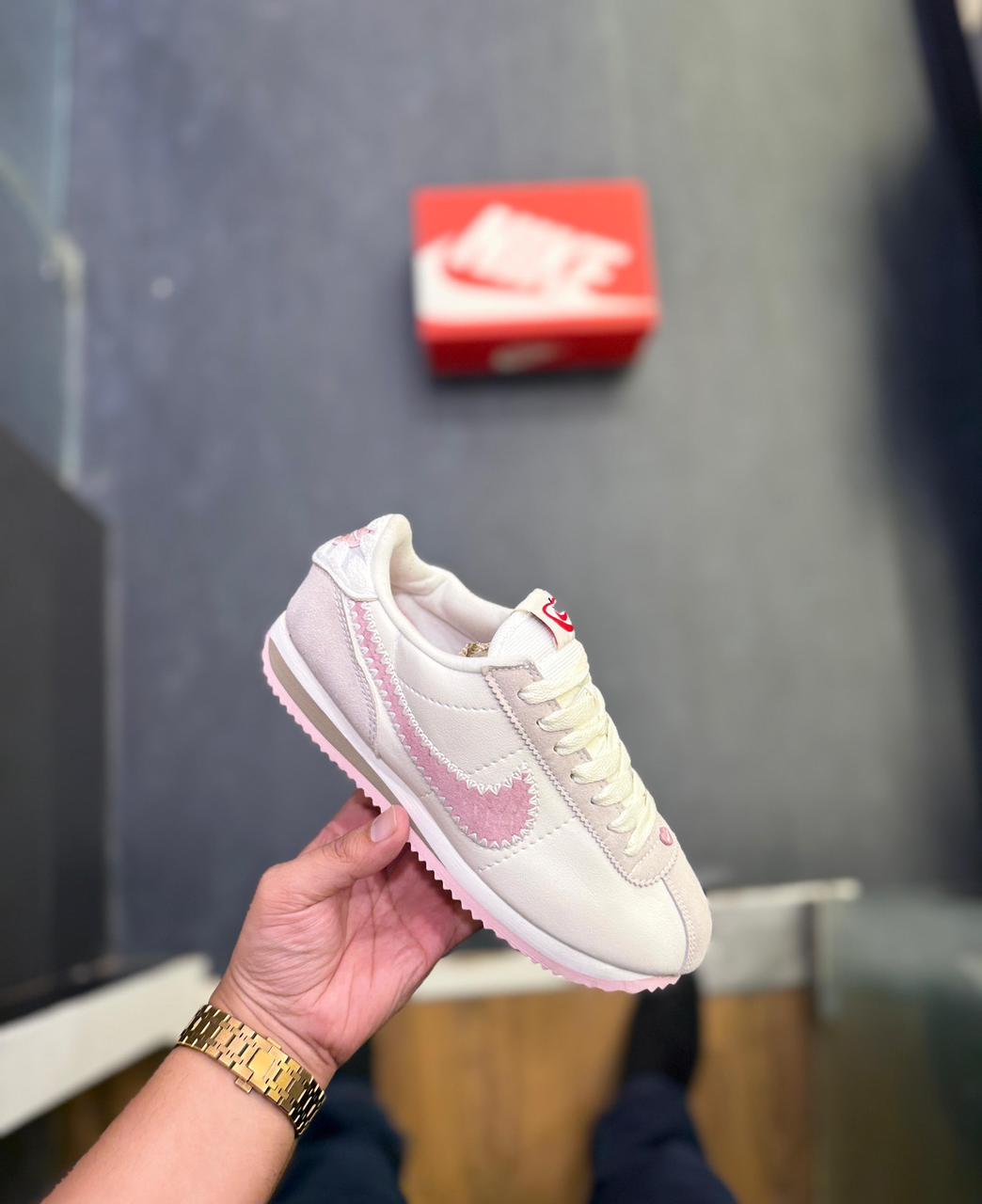 NIKE CORTEZ VALENTINE