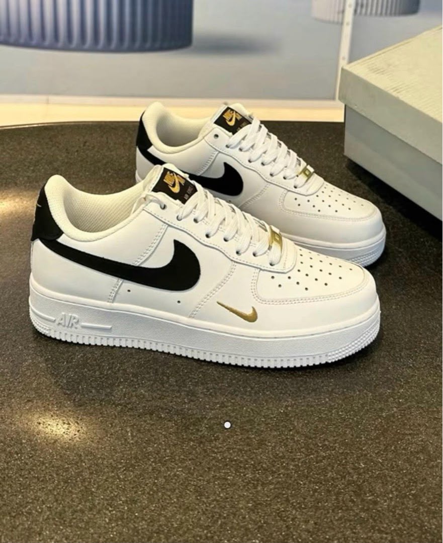 NIKE AIR FORCE 1 LOW 07 ESSENTIAL WHITE BLACK GOLD MINI SWOOSH