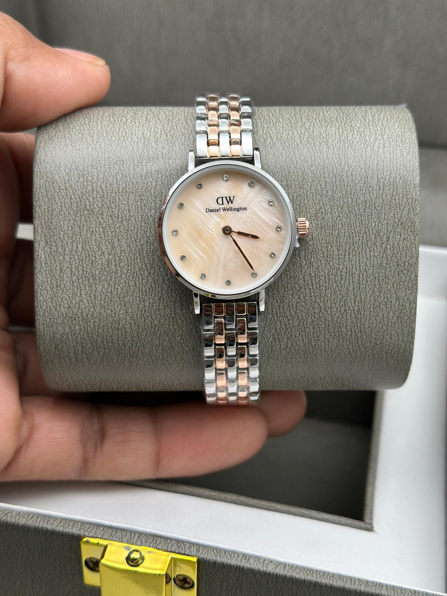 DW LADIES WATCH
