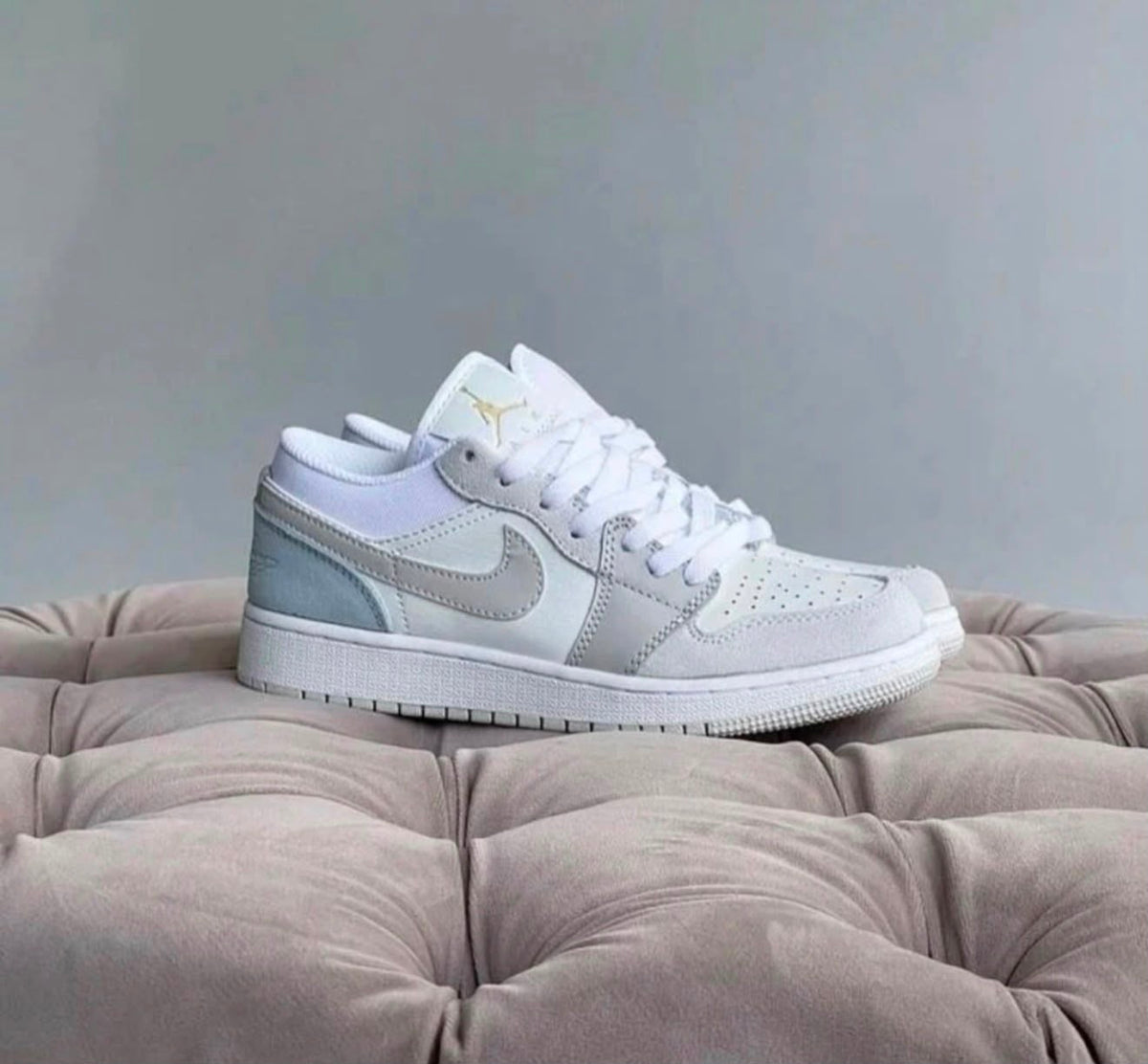 NIKE AIR JORDAN 1 PARIS LOW