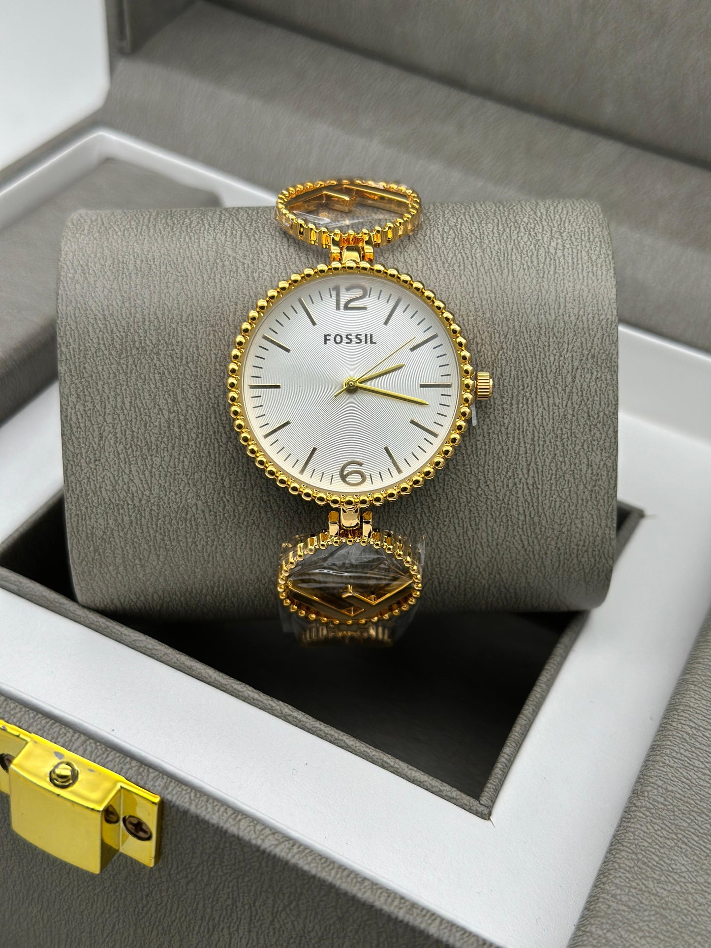 FOSSIL LADIES WATCH