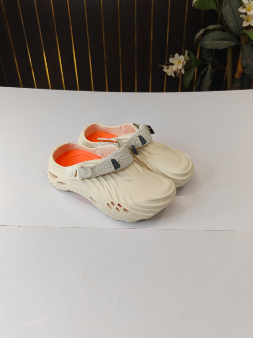 CROCS ECHO WAVE CLOG
