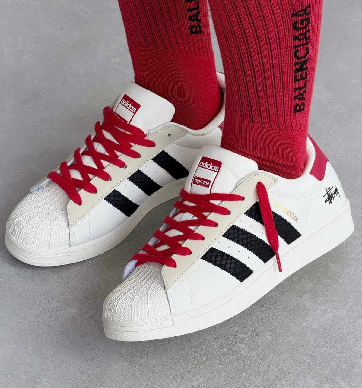ADIDAS ORIGINAL SUPERSTAR WHITE BLACK RED STUSSY X SUPREME