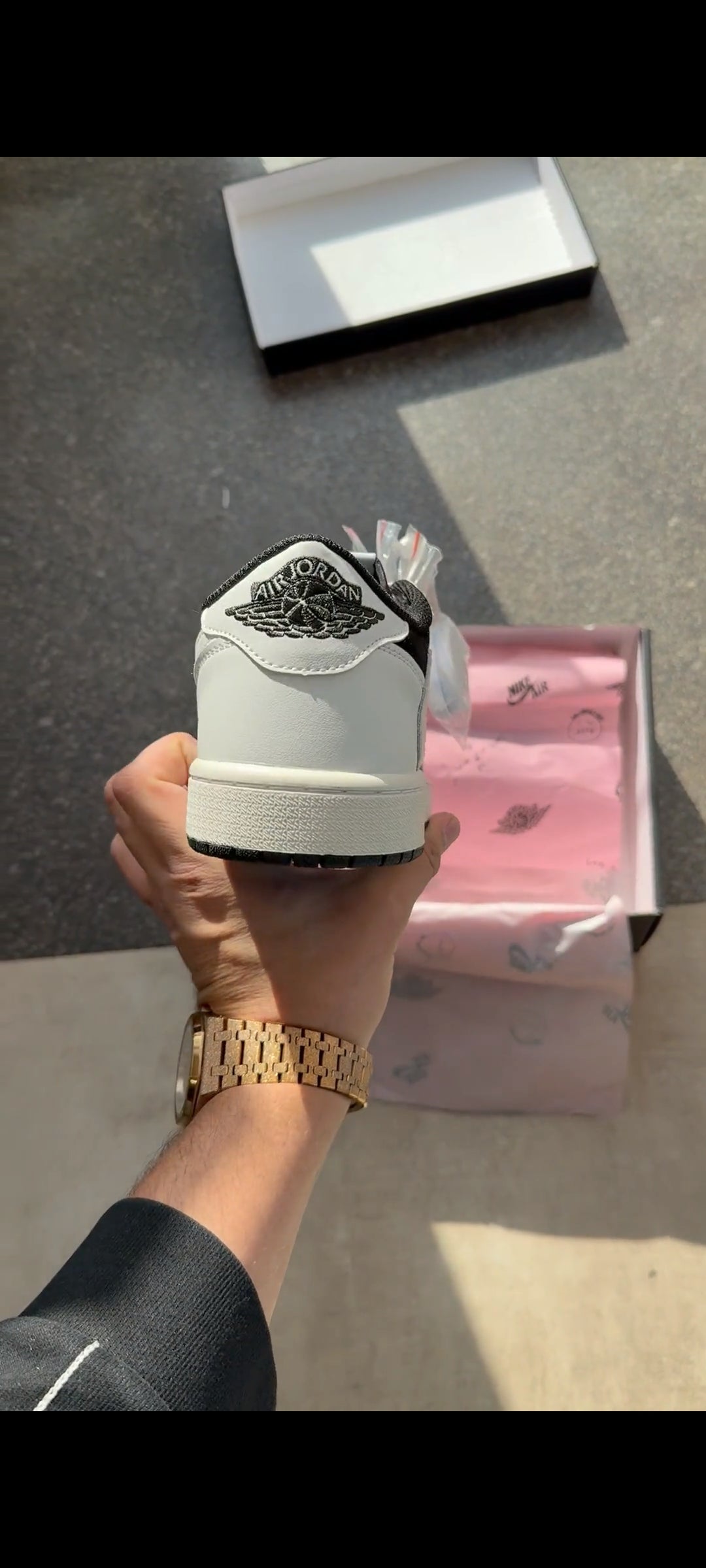 NIKE AIR JORDAN 1 LOW X TRAVIS SCOTT PANDA U.A