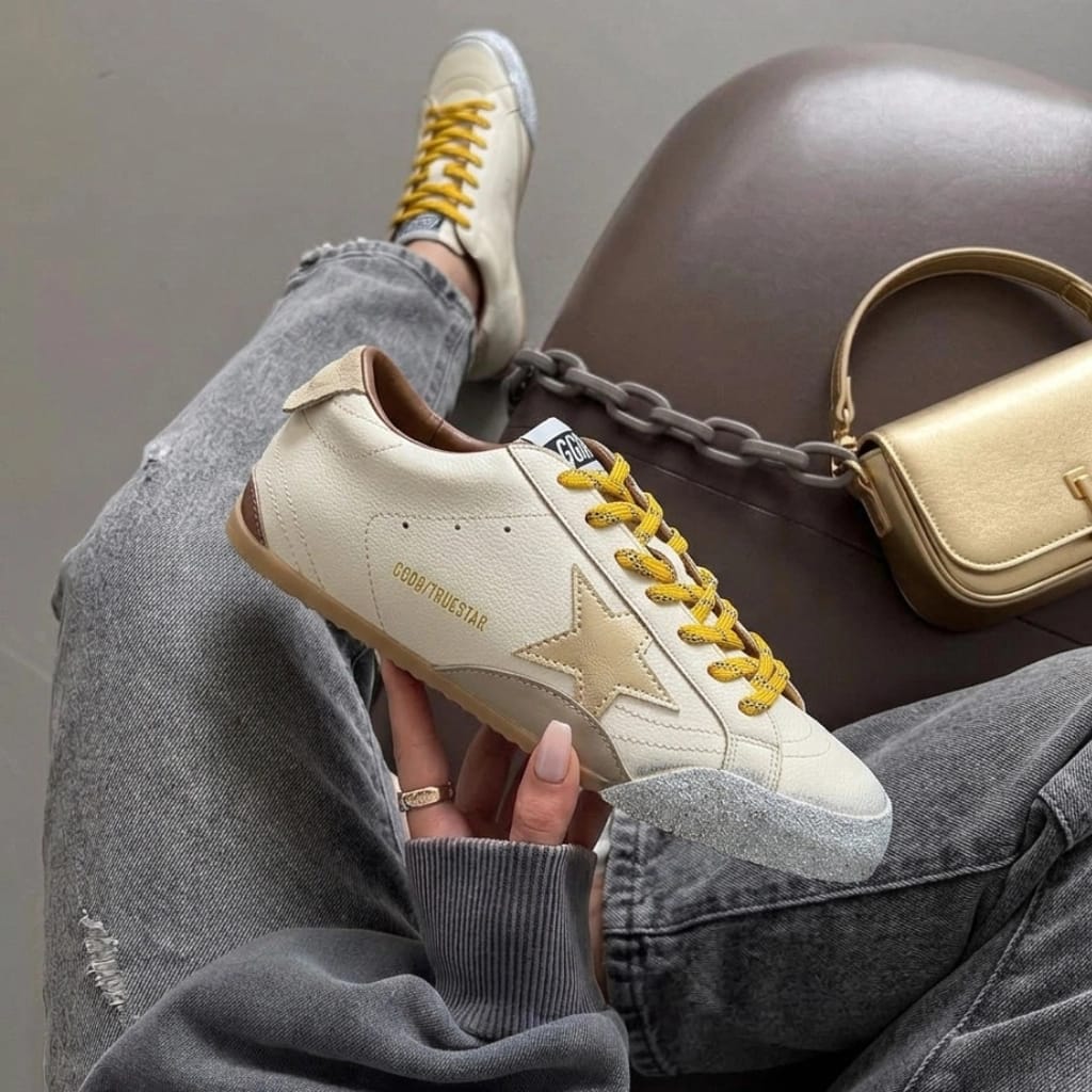 GOLDEN GOOSE TRUE STAR WHITE NAPPA LEATHER WITH GOLD STAR