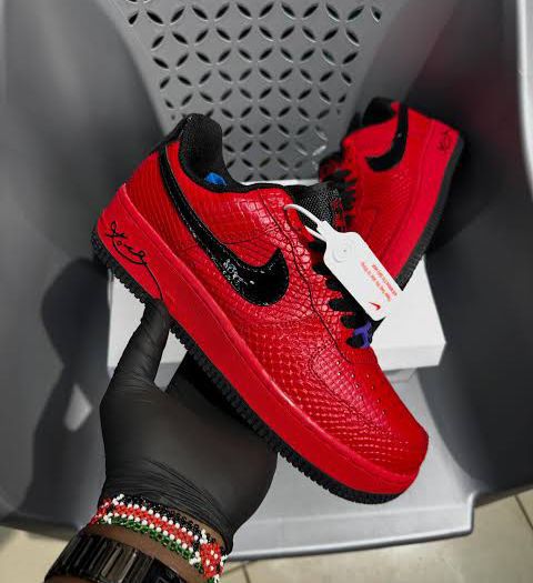 NIKE AIRFORCE  ONE KOBE BRYANT RED BLACK