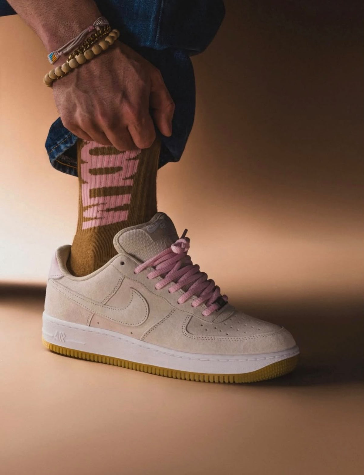 NIKE AIR FORCE 1 LOW SBLIGHT OREWOOD BROWN PINK