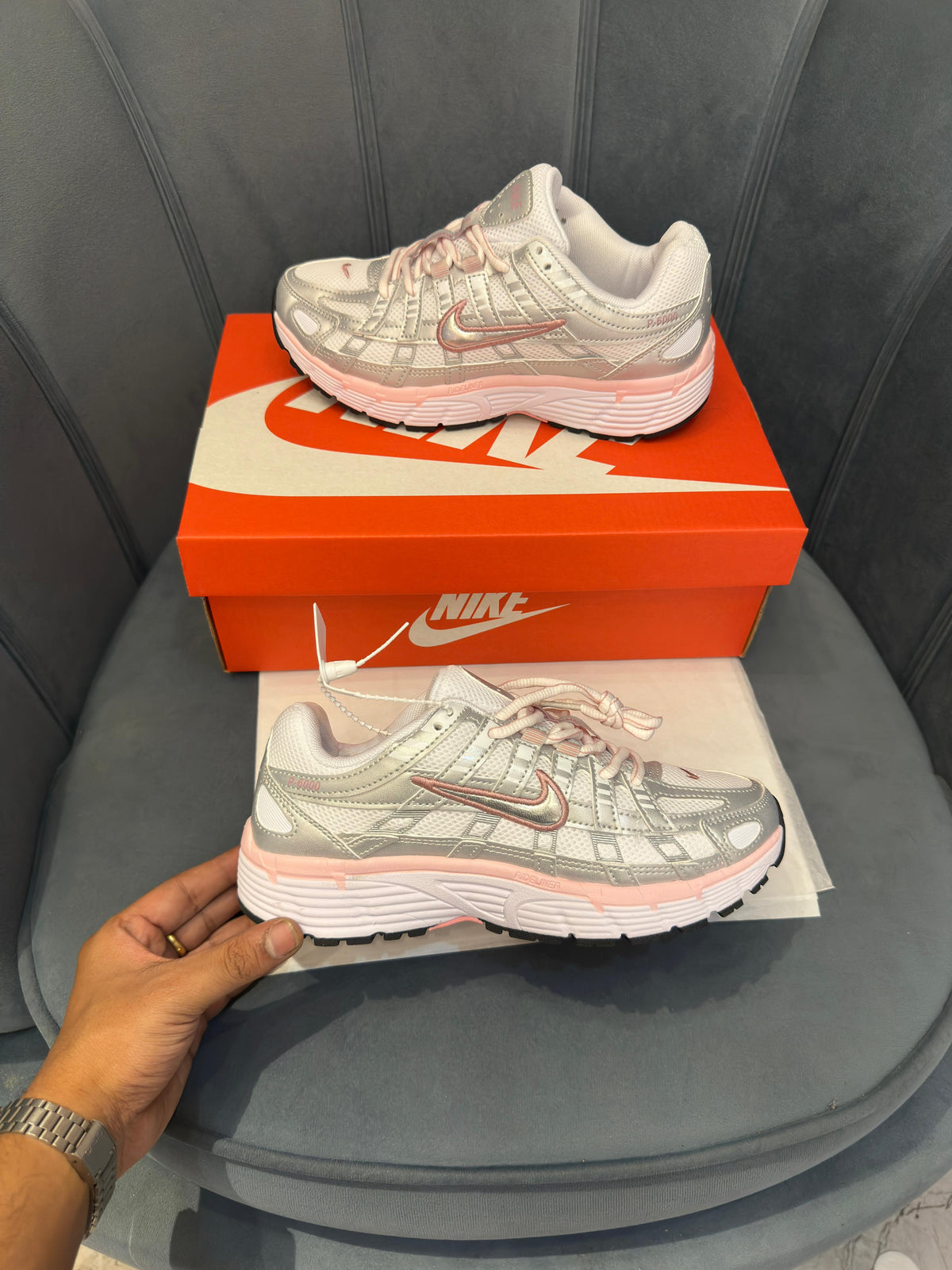 NIKE P 6000 TRAINER BABY PINK