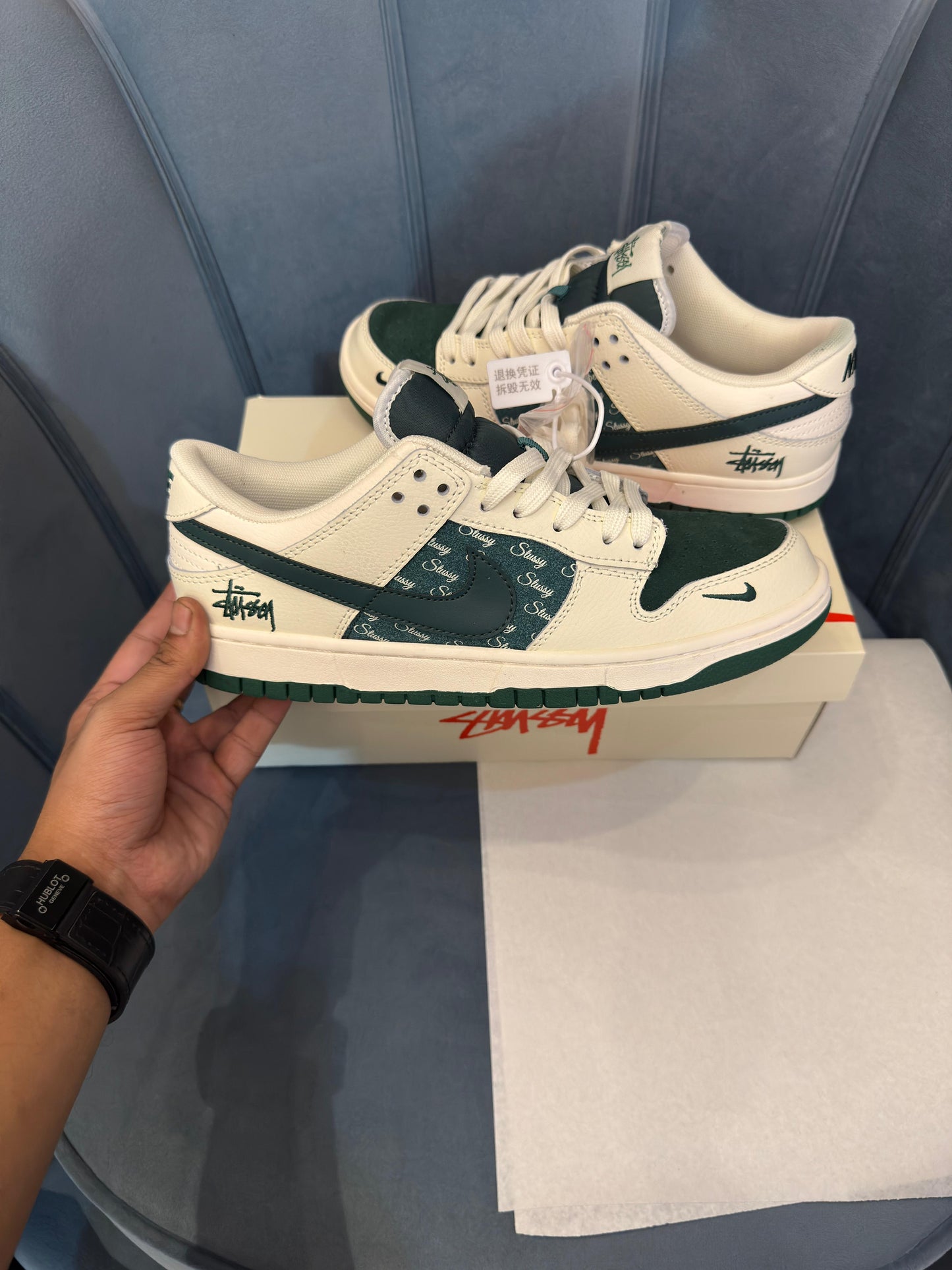 NIKE SB DUNK LOW WHITE x STUSSY  DARK GREEN 2025