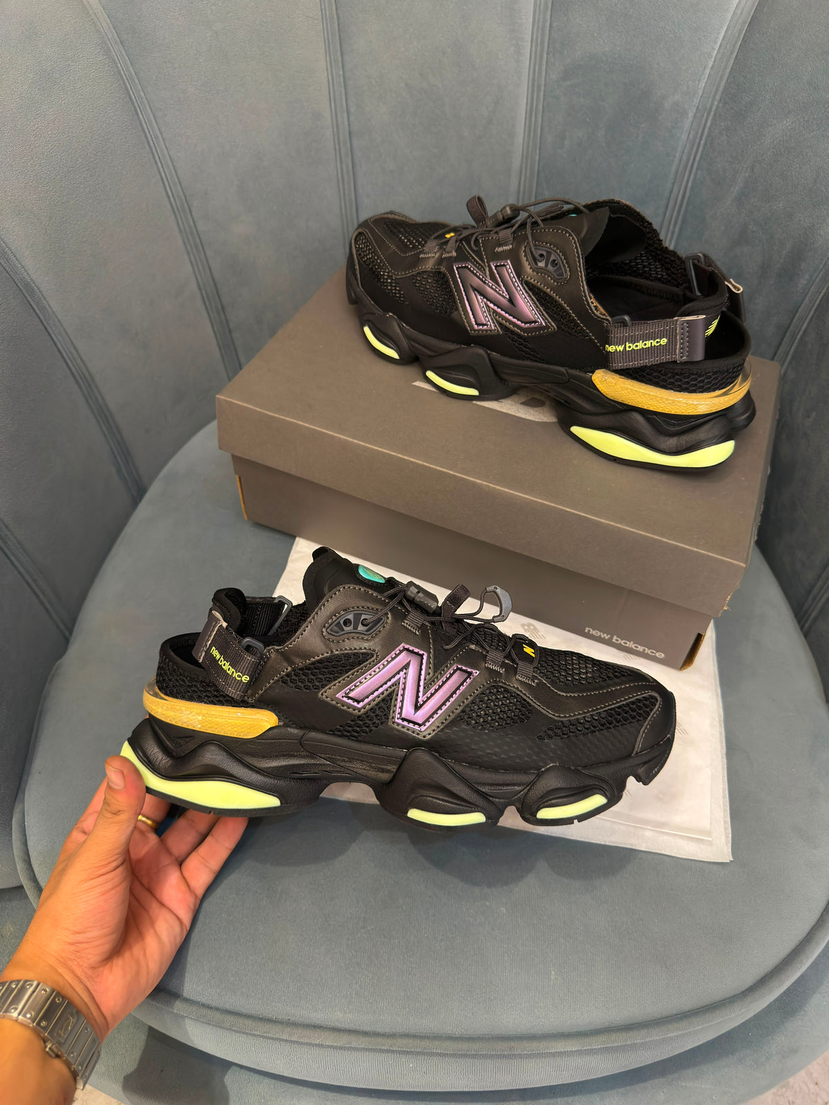 NEW BALANCE 9060 SUMMER BLACK NEON