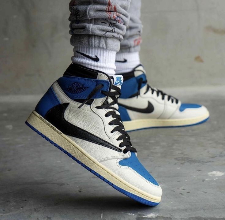 JORDAN 1 RETRO HIGH FRAGMENT X TRAVIS SCOTT U.A