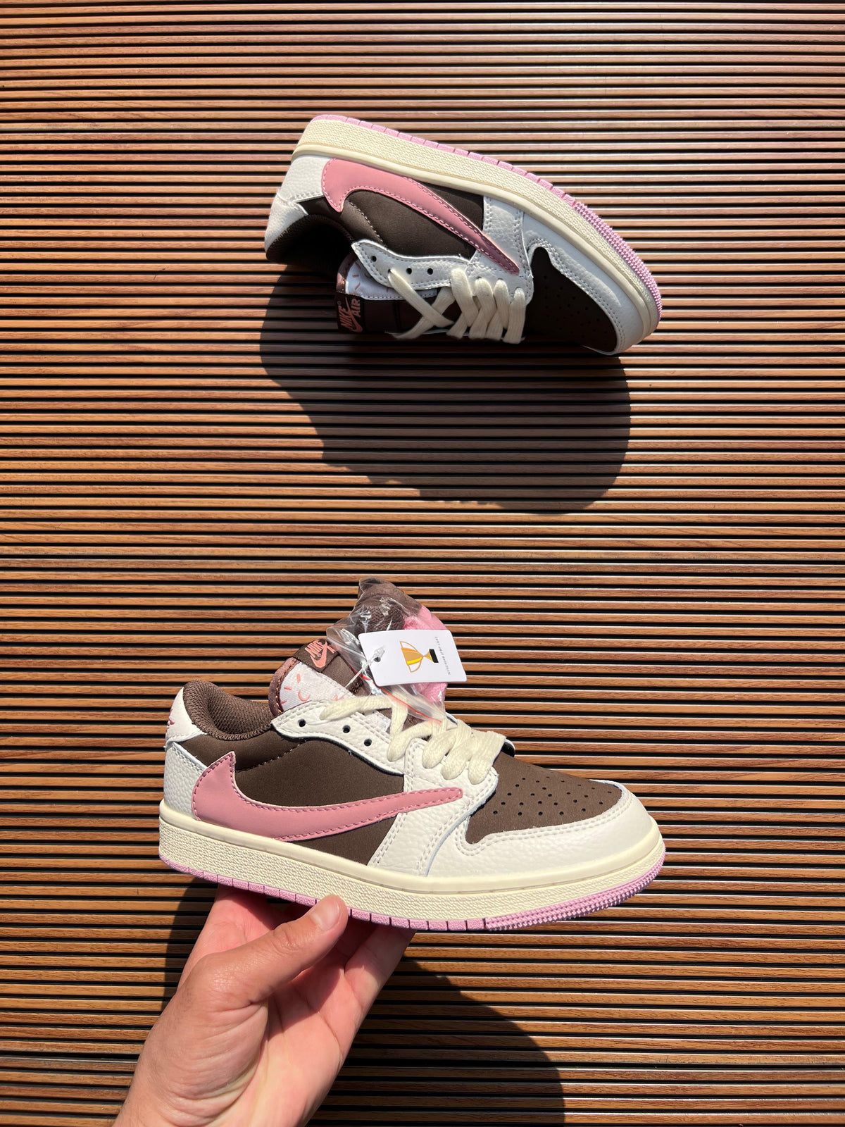 NIKE AIR JORDAN CUT LOW TRAVIS SCOTT