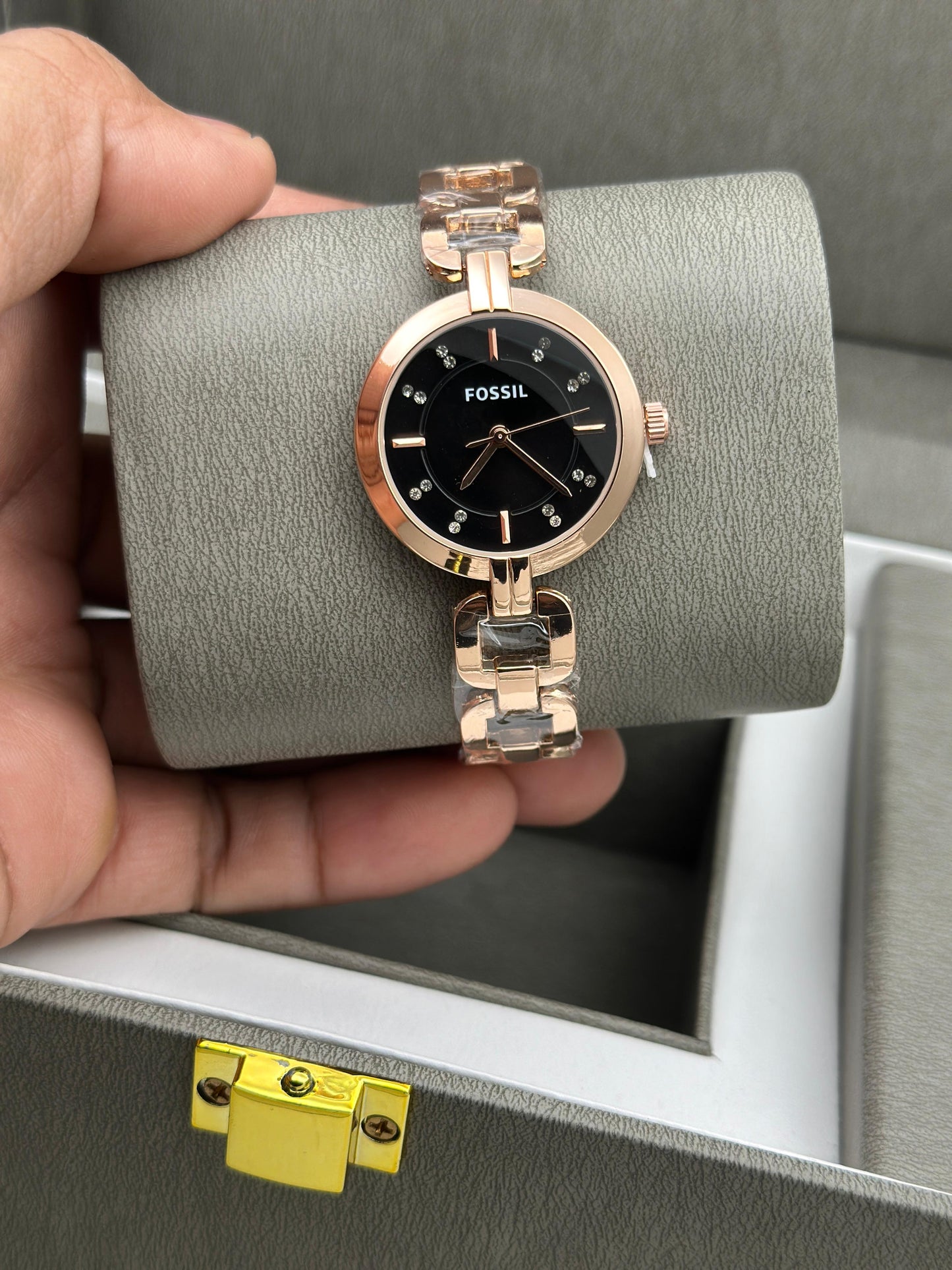 FOSSIL LADIES WATCH