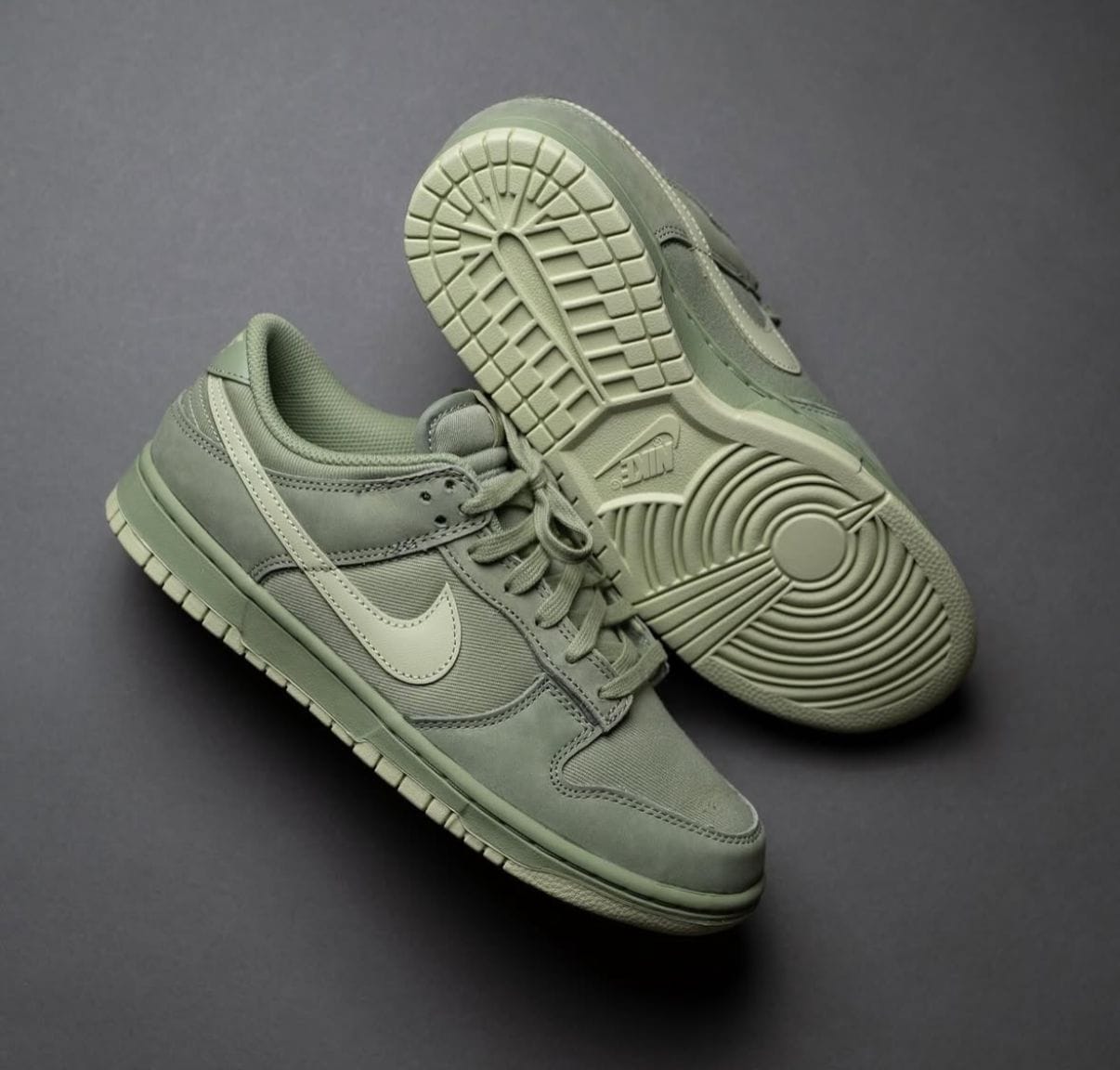 NIKE SB DUNK OIL AURA GREEN
