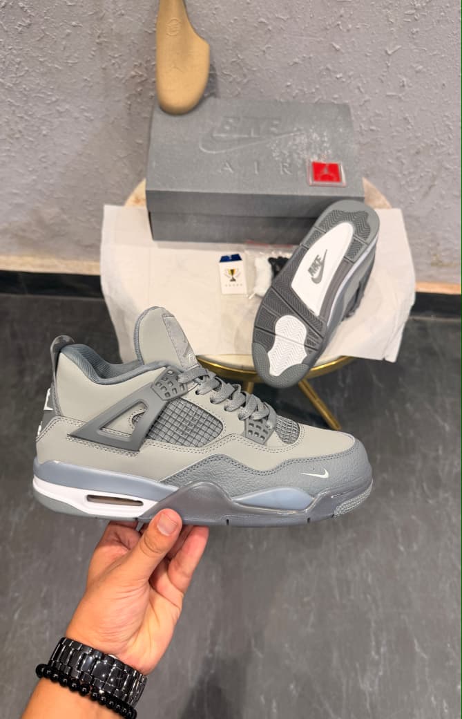 AIR JORDANS RETRO 4 NIGEL WOLF GREY