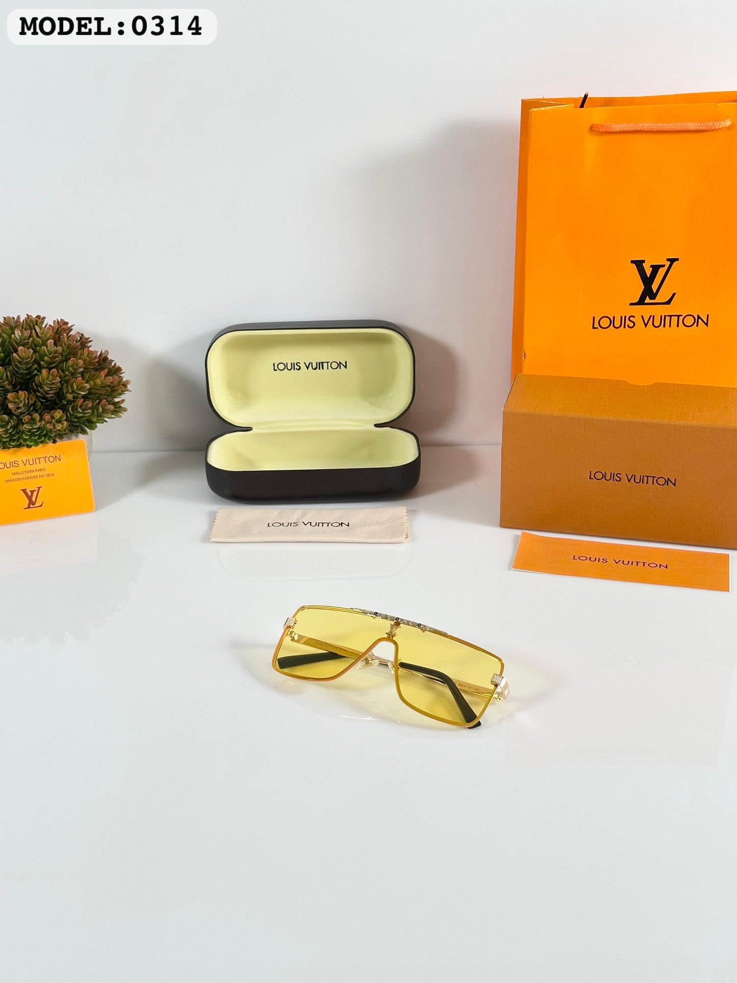 LOUIS VUITTON SUNGLASSES